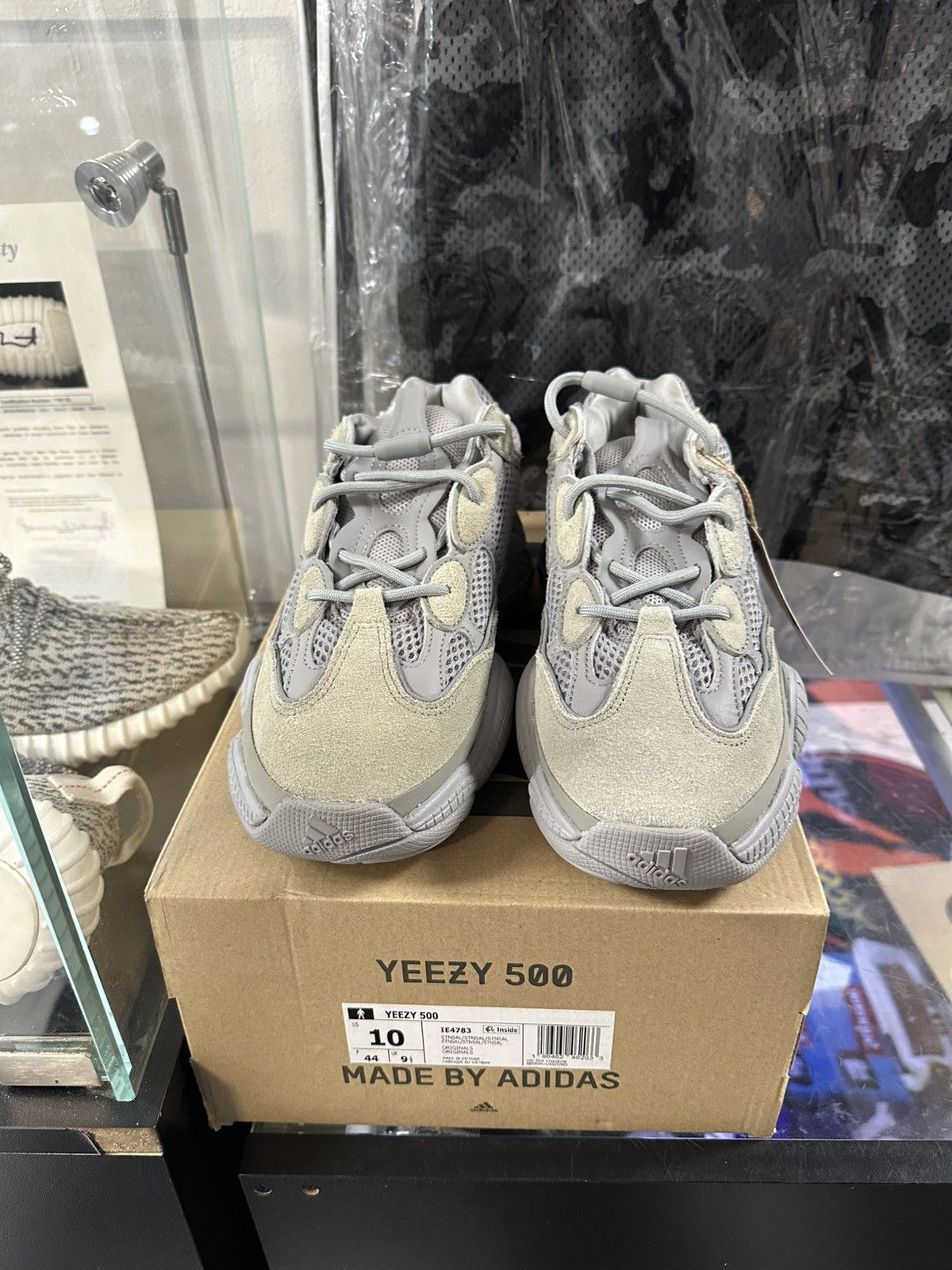 Yeezy Yeezy 500 ‘Stone Salt’ Size US 10 / EU 43 - 3 Thumbnail