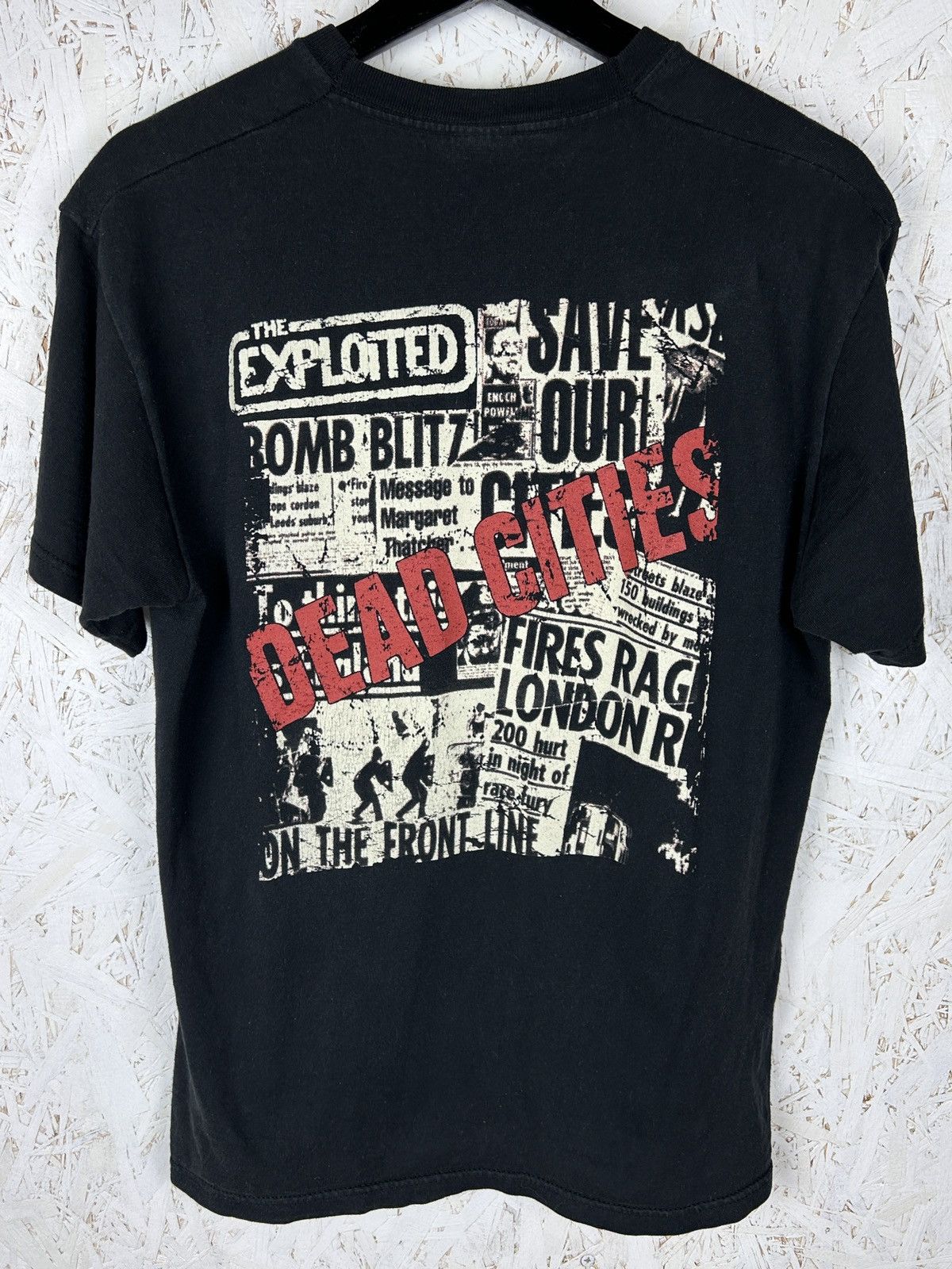 Band Tees 00s Vintage The Exploited Punks Not Dead Band T-Shirt Size US M / EU 48-50 / 2 - 5 Thumbnail