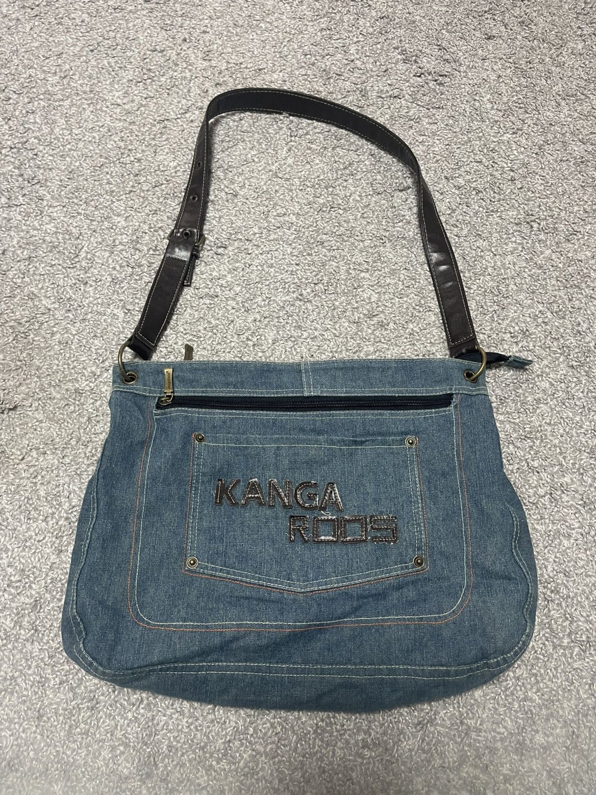 Japanese Brand KangaROOS vintage Denim Sling Messenger Crossbody Bag Size ONE SIZE - 3 Thumbnail