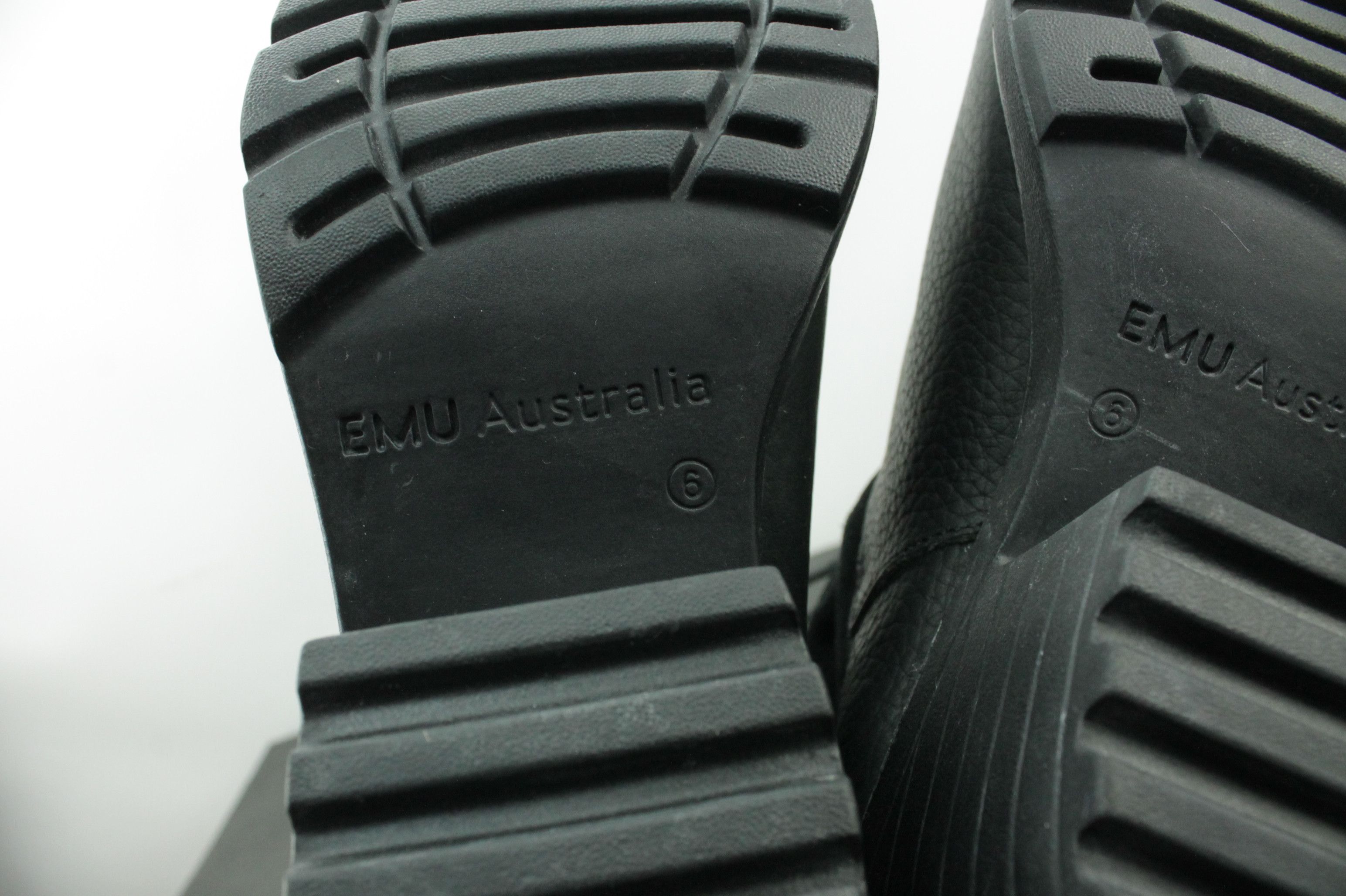 Other EMU Australia Cooma Black Leather Merino Lined Ankle Boots Size US 6 / IT 36 - 9 Thumbnail