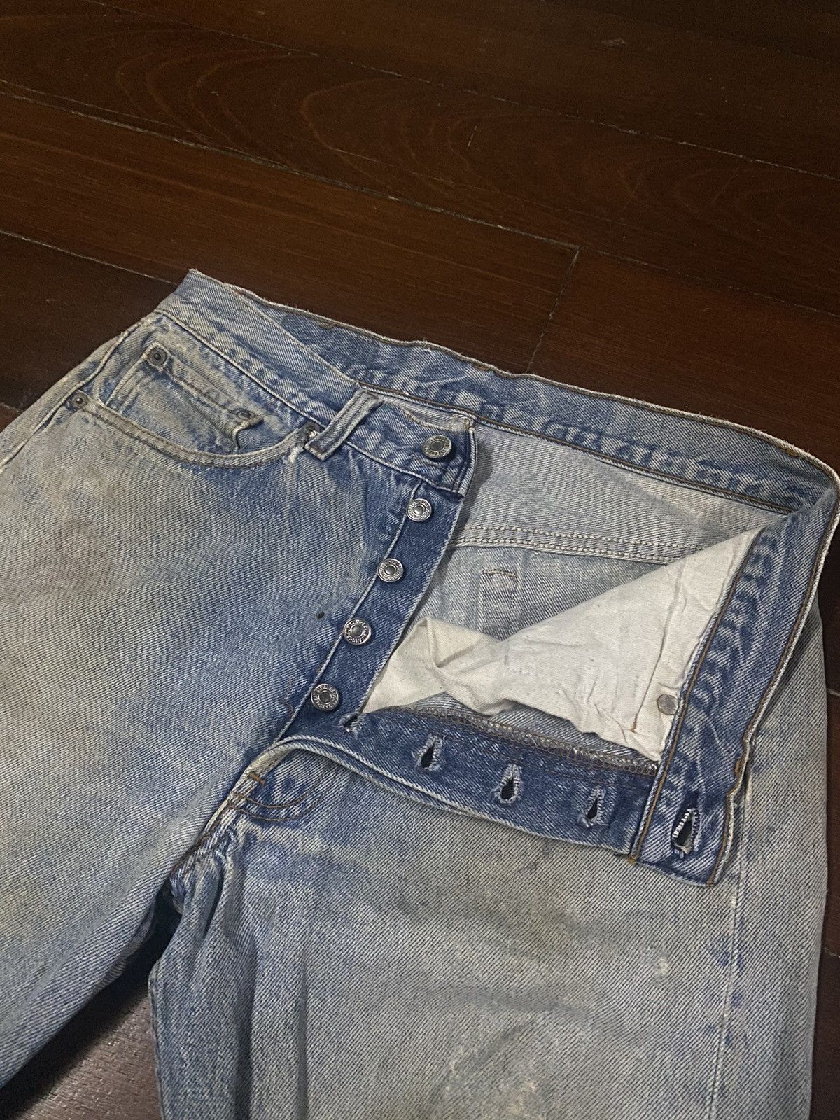 Levi's Vintage Clothing FIRE 🔥 VINTAGE 70s 80s LEVIS 501 DESTROY DISTRESSED RIPPED Size US 32 / EU 48 - 10 Thumbnail