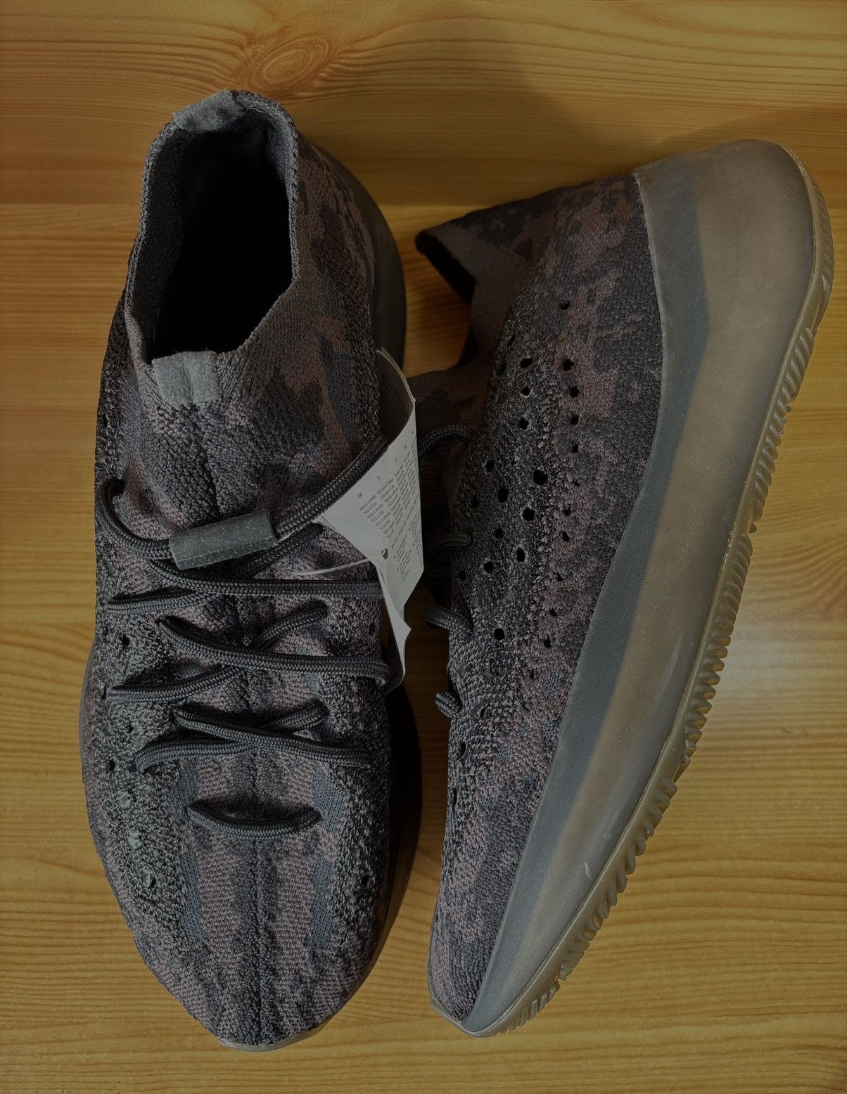 Adidas Adidas Yeezy Boost 380 ”onyx” Size US 9 / EU 42 - 4 Thumbnail