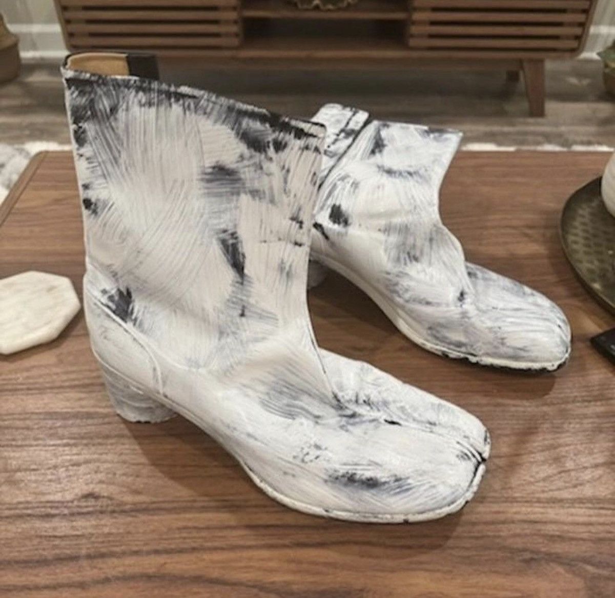 Maison Margiela Maison Margiela Tabi Bianchetto Ankle Boots Size US 12 / EU 45 - 3 Thumbnail
