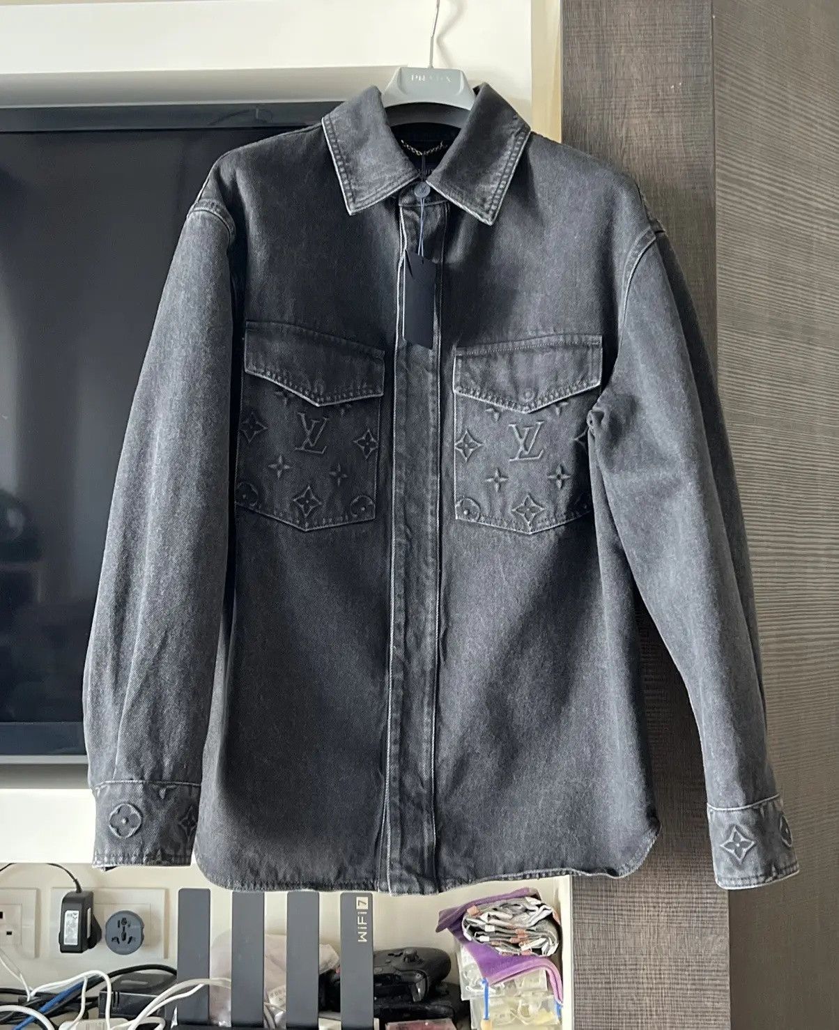 Louis Vuitton Louis Vuitton Monogram Detail Worker Denim Overshirt Size US XS / EU 42 / 0 - 1 Thumbnail