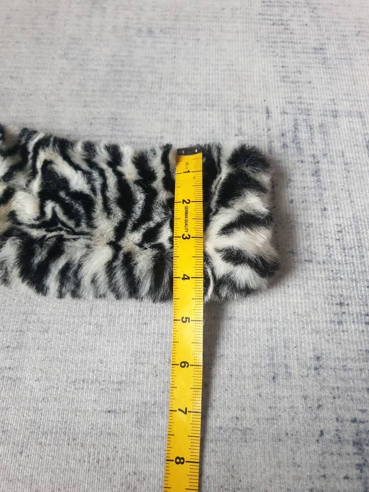 Japanese Brand Unnamed Zebra design Made in France neck warmer Size ONE SIZE - 2 Thumbnail