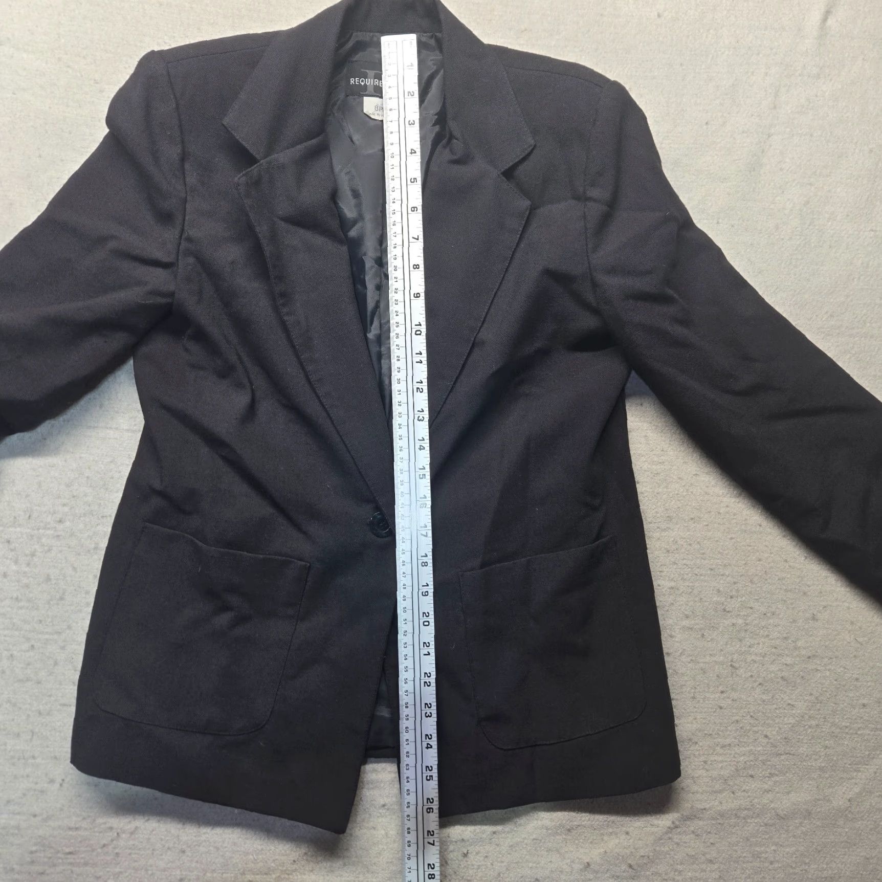 Vintage Requirements Blazer Jacket Women Petite 8P Black Long Sleeve Single Button Shoulder Pads Polyester/Spandex Business Mens? Size M / US 6-8 / IT 42-44 - 7 Thumbnail