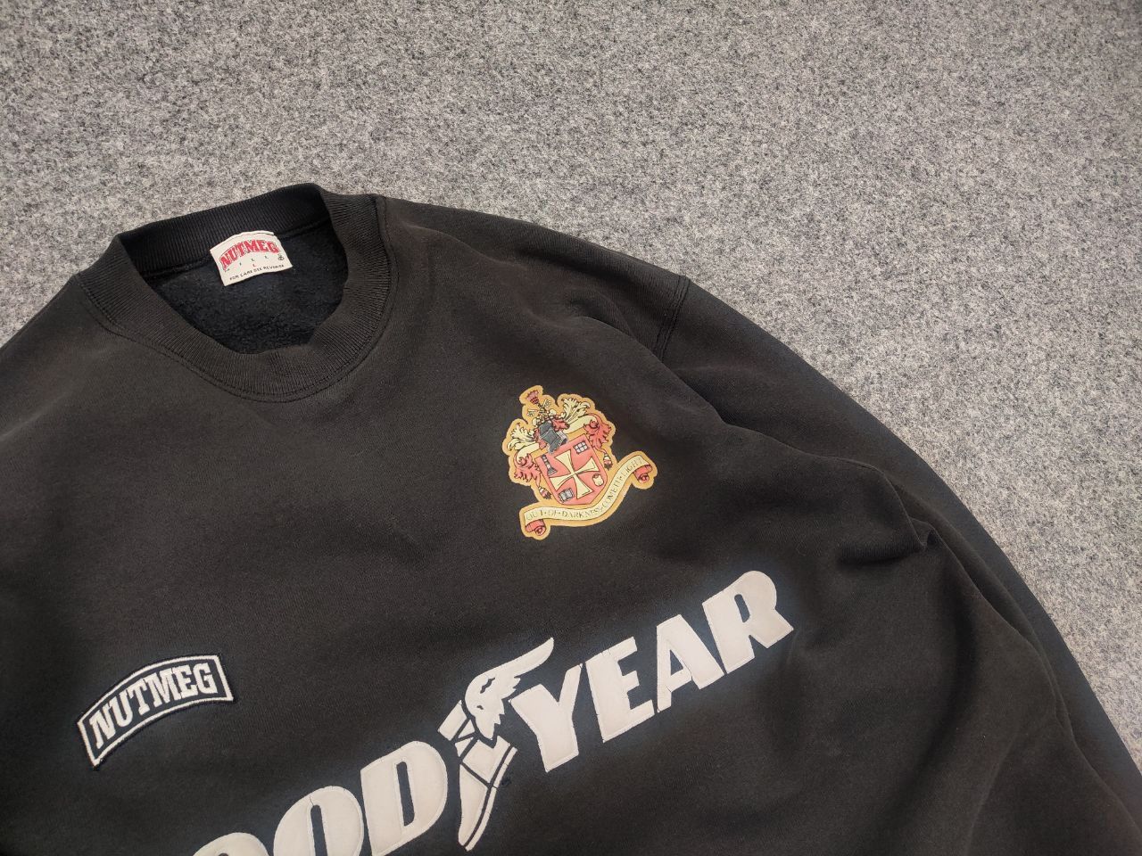 Nutmeg Rare Vintage 95's Wolverhampton Wanderers Nutmeg Sweatshirt Size US L / EU 52-54 / 3 - 4 Thumbnail