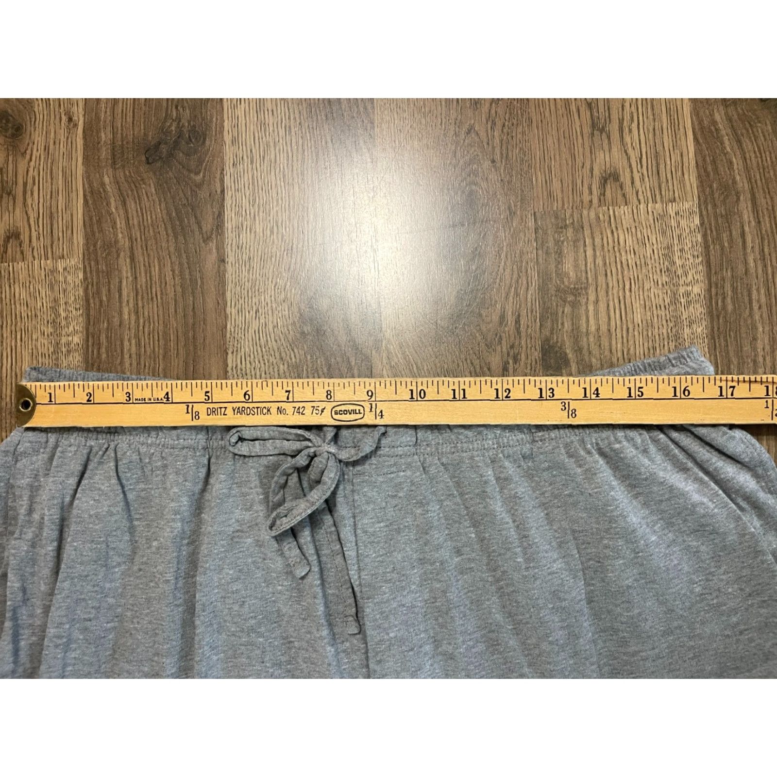 Croft & Barrow Croft & Barrow Pants Women's XL Gray Sweatpants Capri Tie Waist Casual Straight Inseam 27in Front Flat Size 40" / US 18 - 5 Thumbnail