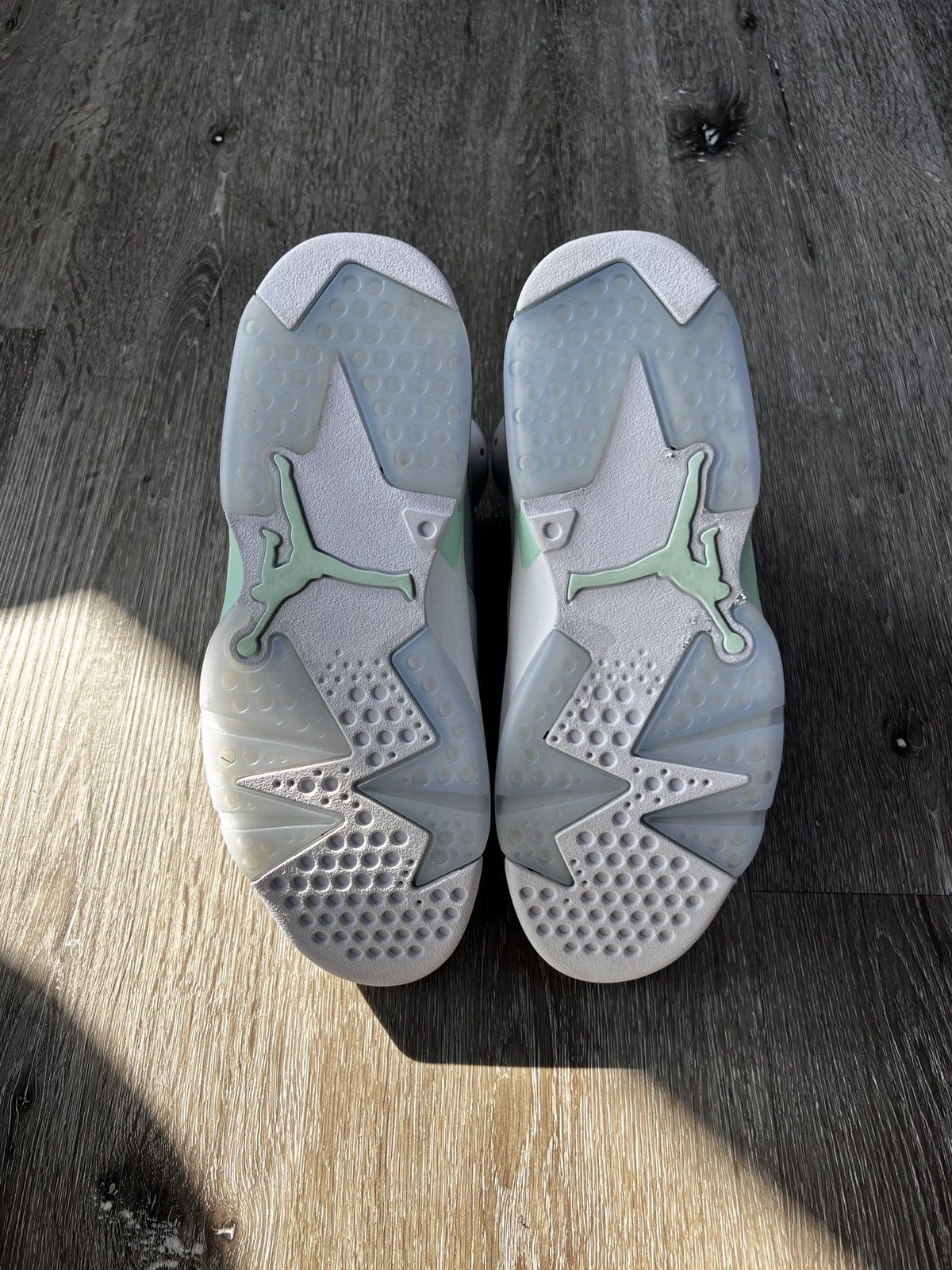 Jordan Brand Air Jordan 6 Retro “Mint Foam” (WMNS) **PRE-OWNED** Size US 8.5 / IT 38.5 - 5 Thumbnail