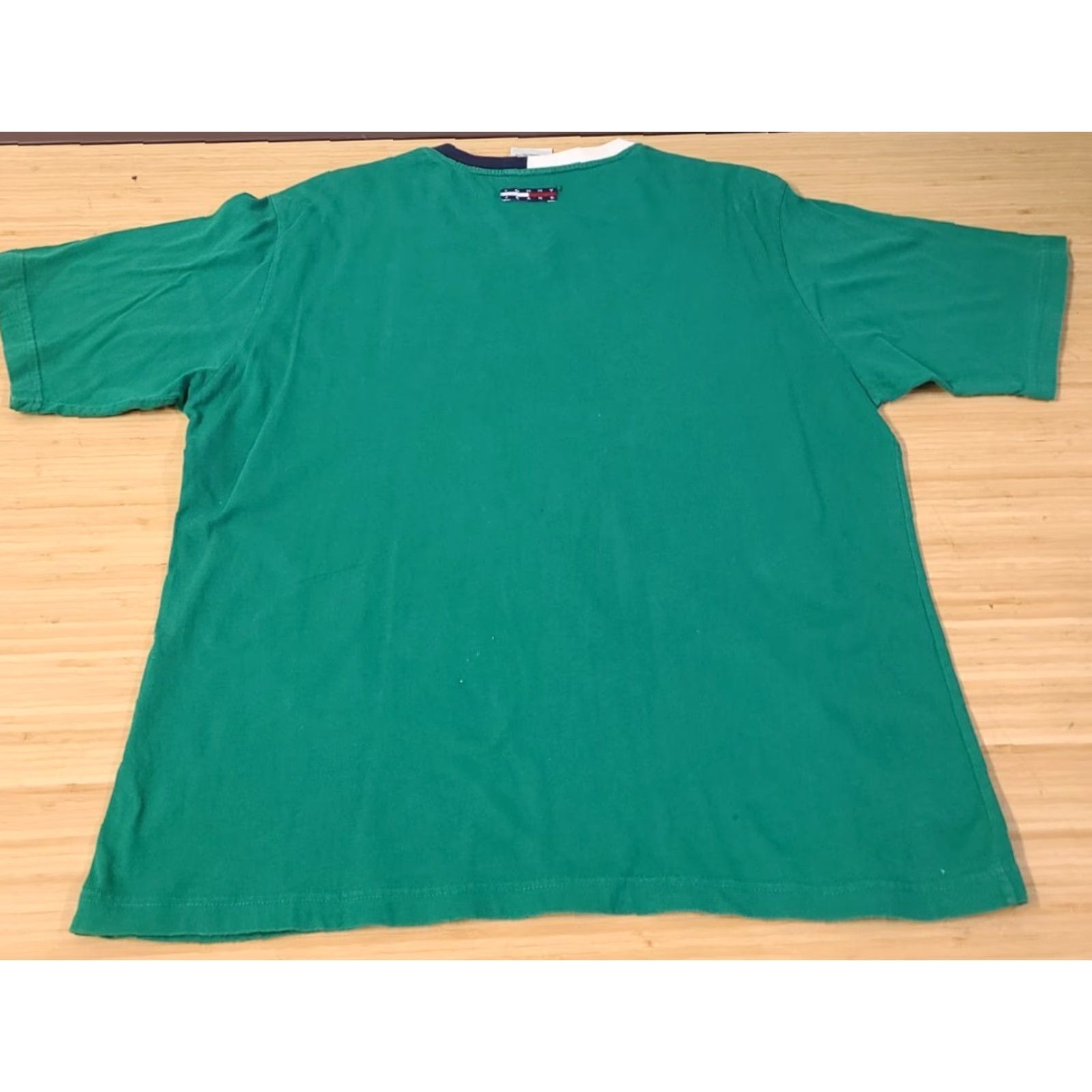 Tommy Hilfiger VINTAGE Tommy Jeans V-Neck T-Shirt Men Large Green Short Sleeve Size US L / EU 52-54 / 3 - 4 Thumbnail