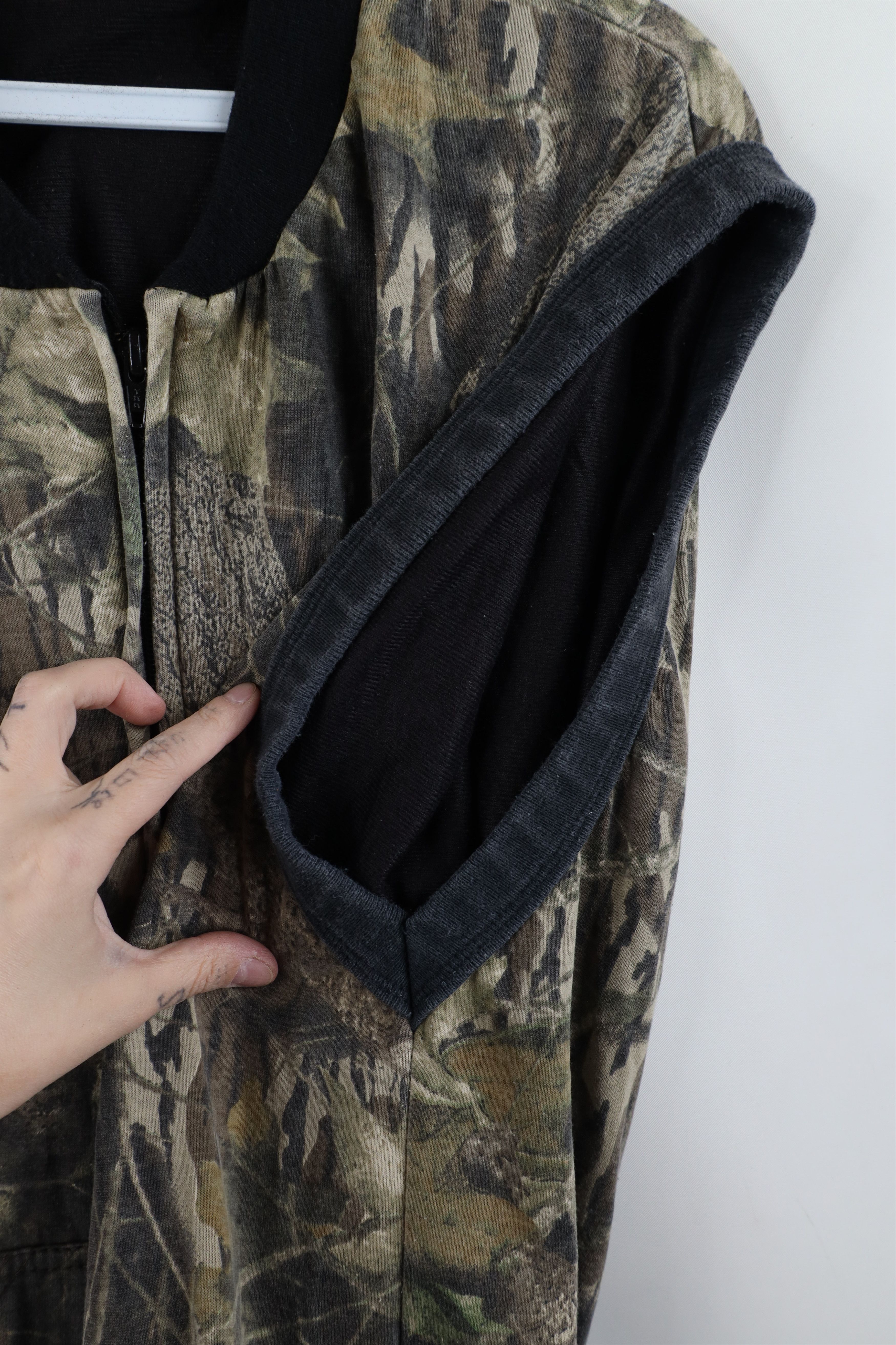 Vintage Vintage 90s Streetwear Camouflage Sleeveless Vest Jacket Size US XL / EU 56 / 4 - 8 Thumbnail