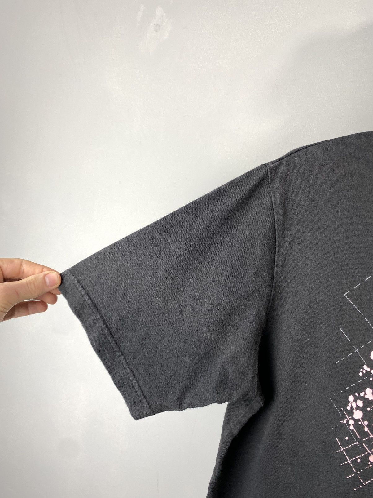 Nike Y2K 90’s Vintage Nike Tee Shirt Pink Print Size US M / EU 48-50 / 2 - 5 Thumbnail