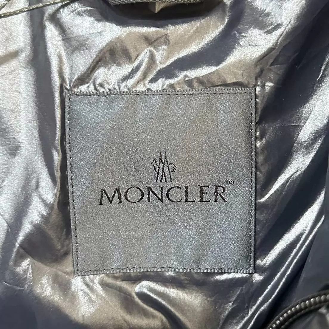 Moncler Moncler Logo Stand Collar Down Jacket 3 (99 New) Size M / US 6-8 / IT 42-44 - 4 Thumbnail