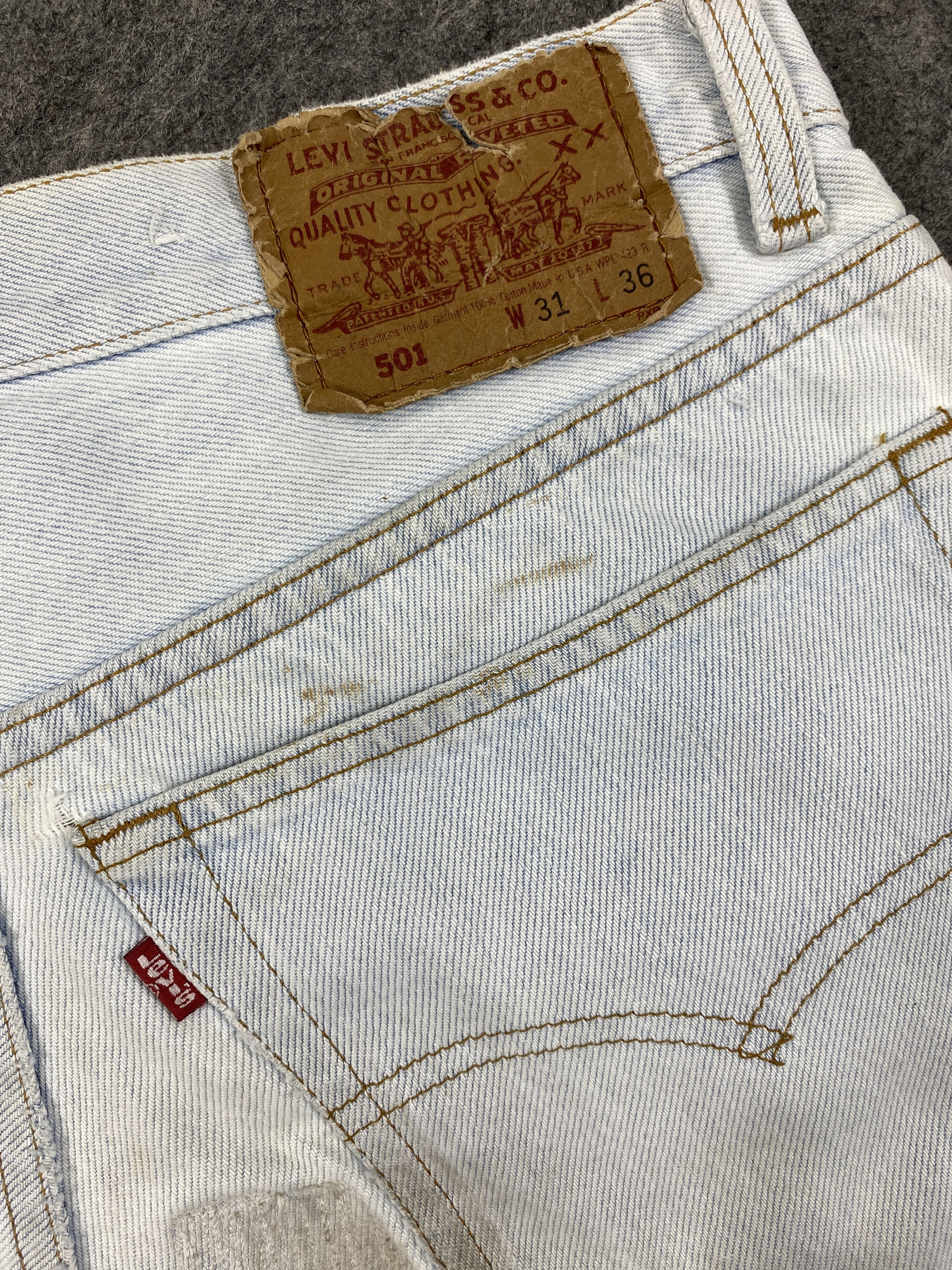 Levi's 90's Light Wash Vintage Levi's USA 501 30x33.5 Denim -JN2487 Size US 31 - 10 Thumbnail