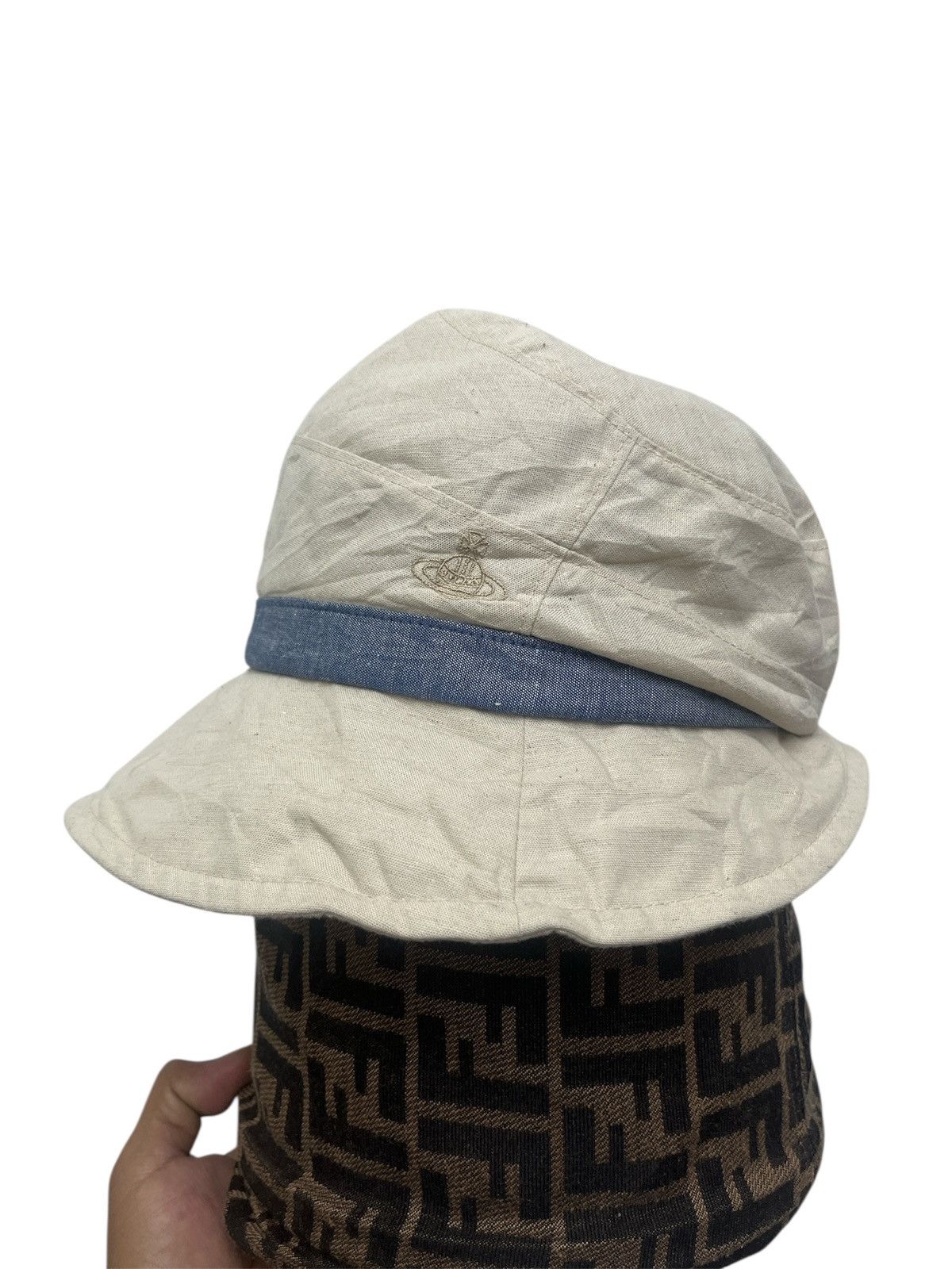 Vivienne Westwood Vivienne Westwood Orb Embroidery Bucket Hat Size S M Size ONE SIZE - 1 Thumbnail