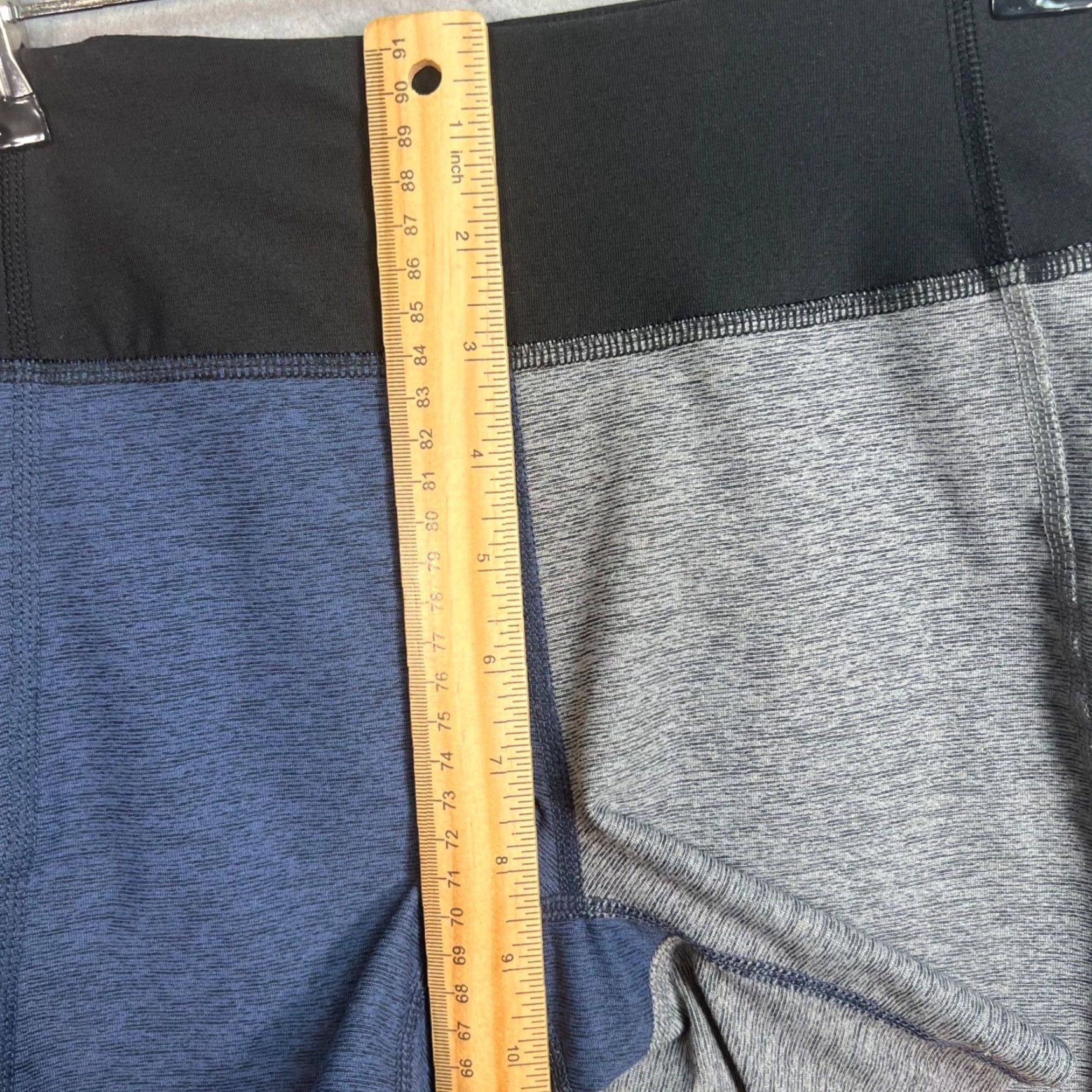 Outdoor Voices VINTAGE Outdoor Voices Womens XS Two-Tone Biker Compression Shorts Athletic Gym Size 26" / US 2 / IT 38 - 7 Thumbnail