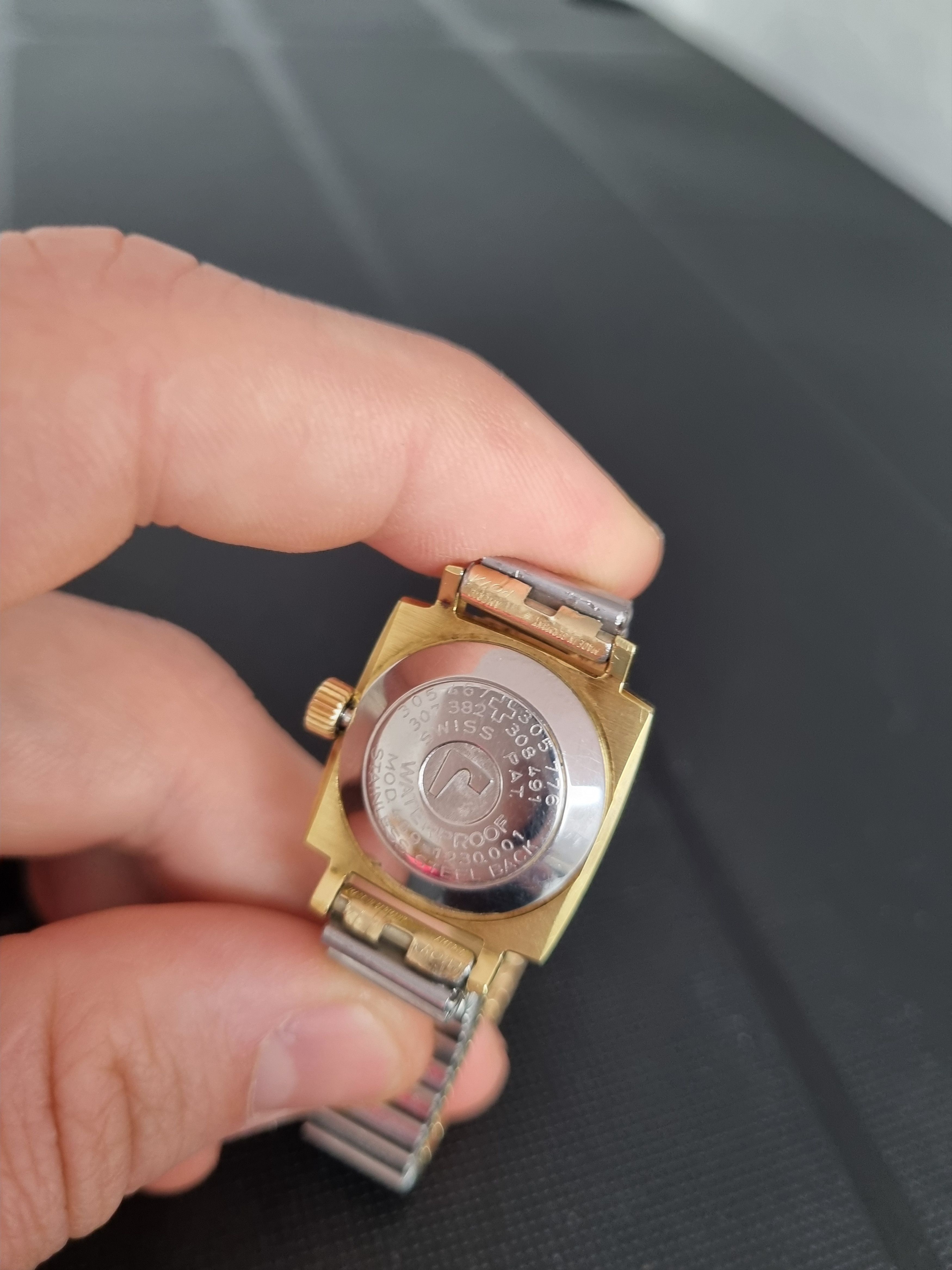 ROAMER × Vintage Roamer STINGRAY Waterproof HAND-WINDING Vintage Watch Size ONE SIZE - 17 Thumbnail