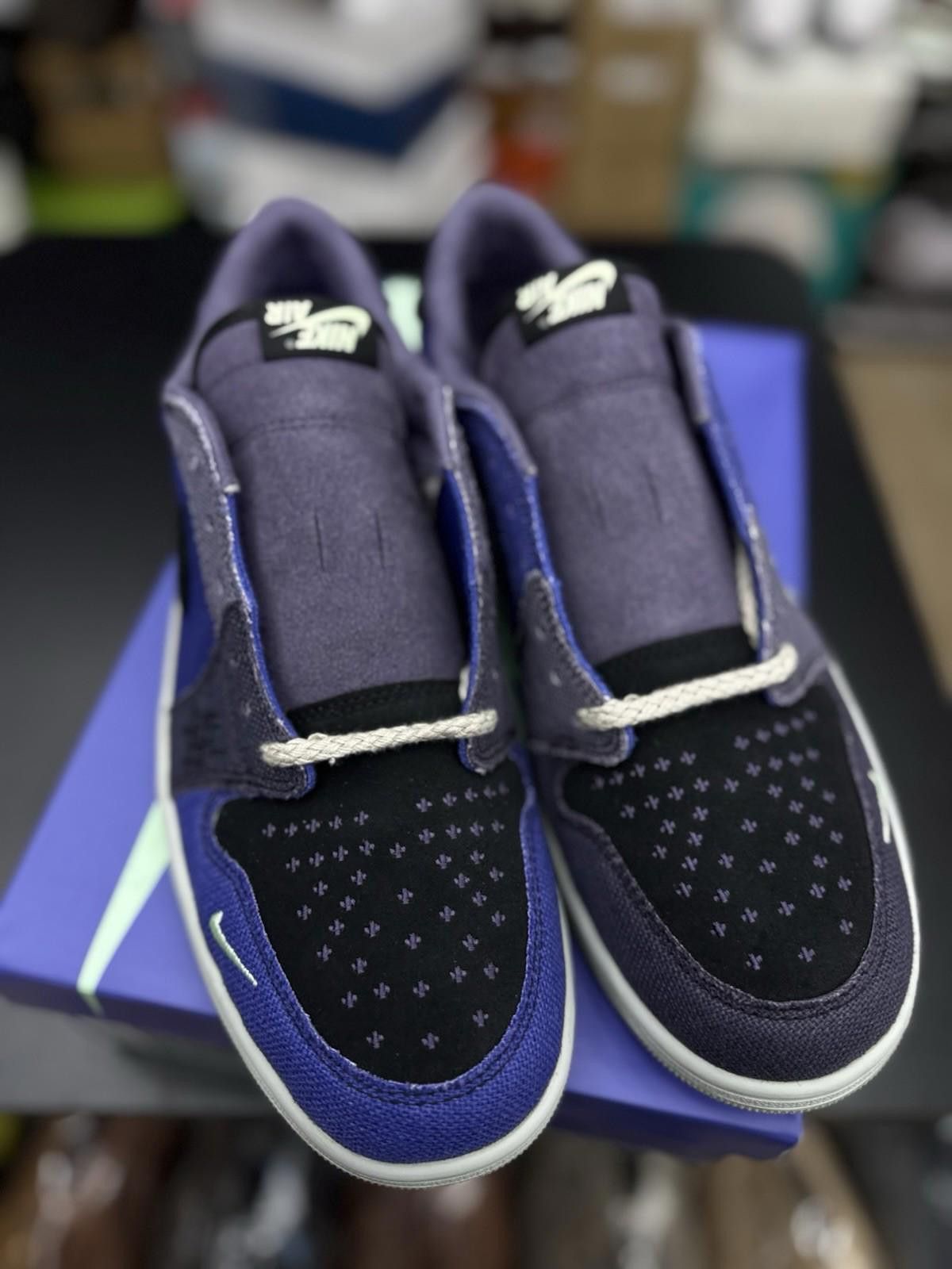 Jordan Brand 11.5- Air Jordan 1 Low OG Zion Williamson ‘Voodoo Alternate Size US 11.5 / EU 44-45 - 11 Thumbnail