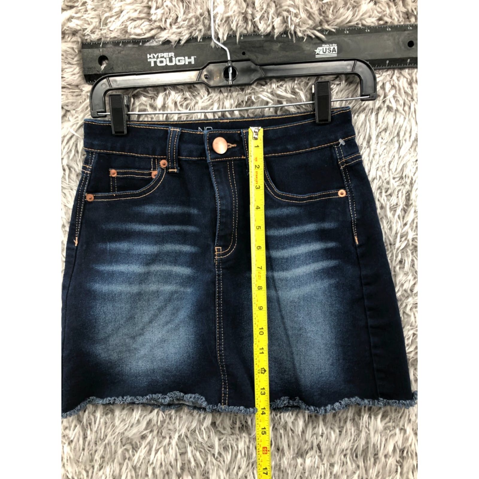 Vintage No Boundaries A-Line Skirt Juniors Size 5 Dark Wash Denim Midi Blue Button Closure Casual Workwear Women Womens Skirt Size 27" / US 4 / IT 40 - 3 Thumbnail