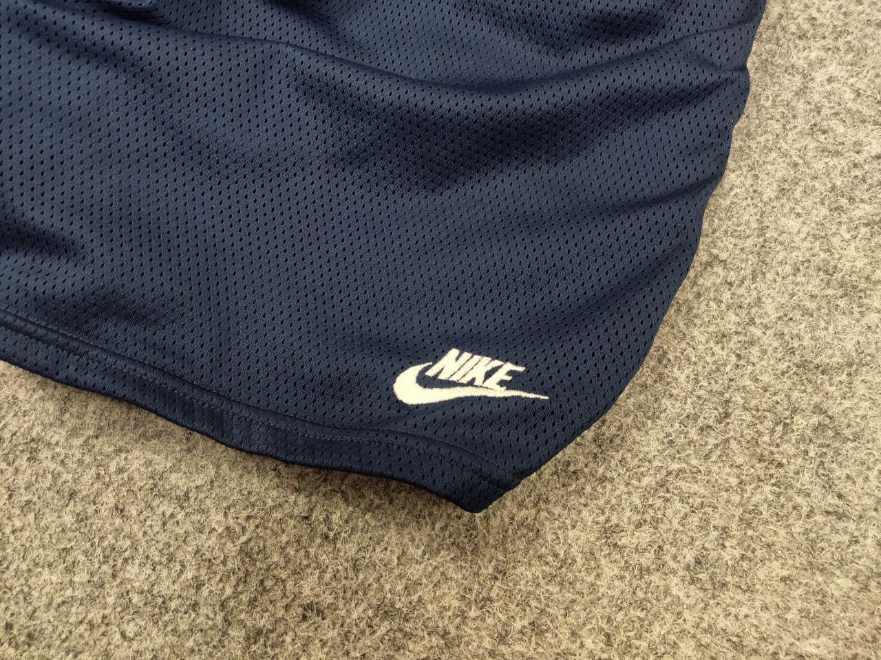 Nike Vintage Nike Shorts Logo swoosh casual Y2K Streetwear Size US 36 / EU 52 - 4 Thumbnail