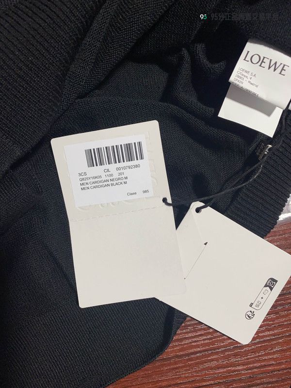 Loewe LOEWE Classic Logo Solid Button Cardigan Unisex Size US M / EU 48-50 / 2 - 1 Thumbnail