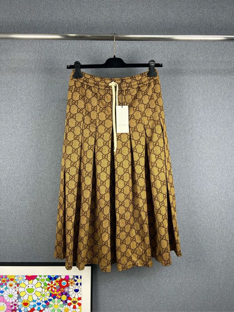 Gucci Gucci Logo Print Long Skirt Size S - dmc Size US 36 / EU 52 - 1 Thumbnail