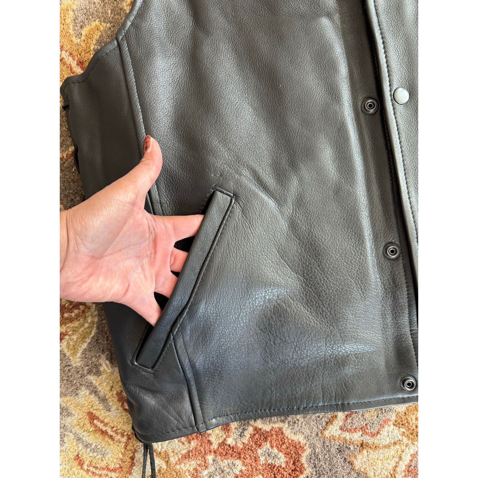 Other UNIK Premium leather motorcycle vest snap-front side laces Size US XL / EU 56 / 4 - 4 Thumbnail