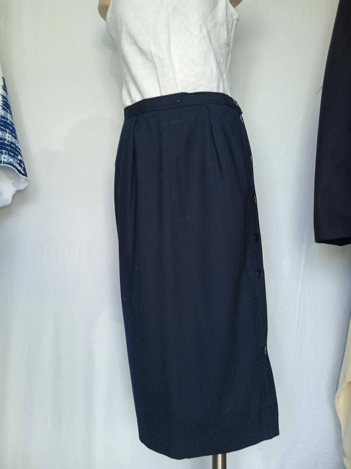 Jones New York Elegant Black Pencil Skirt by Jones New York Size 32" / US 10 / IT 46 - 1 Thumbnail