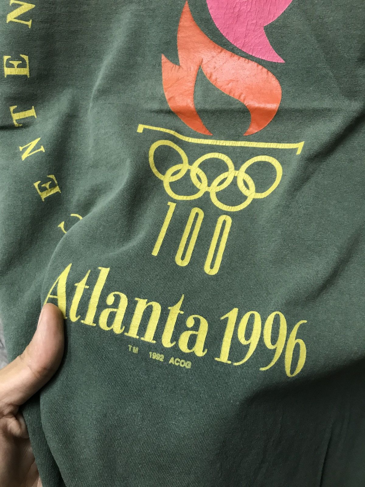 Vintage Vintage90s Champion Atlanta 1996 Faded Size US M / EU 48-50 / 2 - 2 Thumbnail