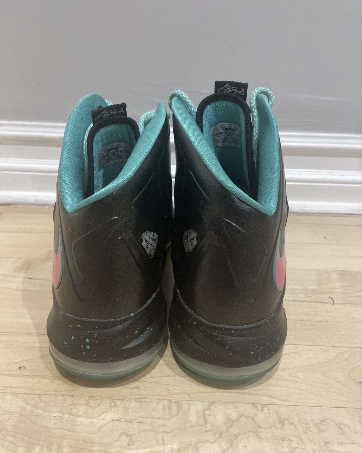 Nike LeBron 10 ID Miami Vice Size 12 Size US 12 / EU 45 - 2 Thumbnail
