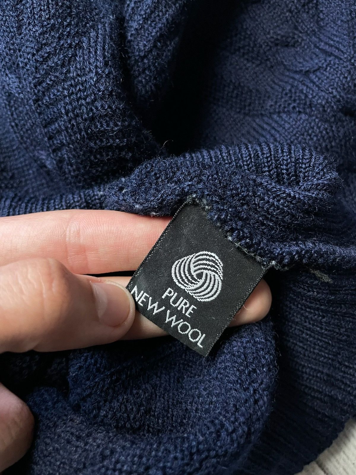 Burberry × Vintage Vintage Burberrys sweater size M-L navy rare logo Size US L / EU 52-54 / 3 - 6 Thumbnail