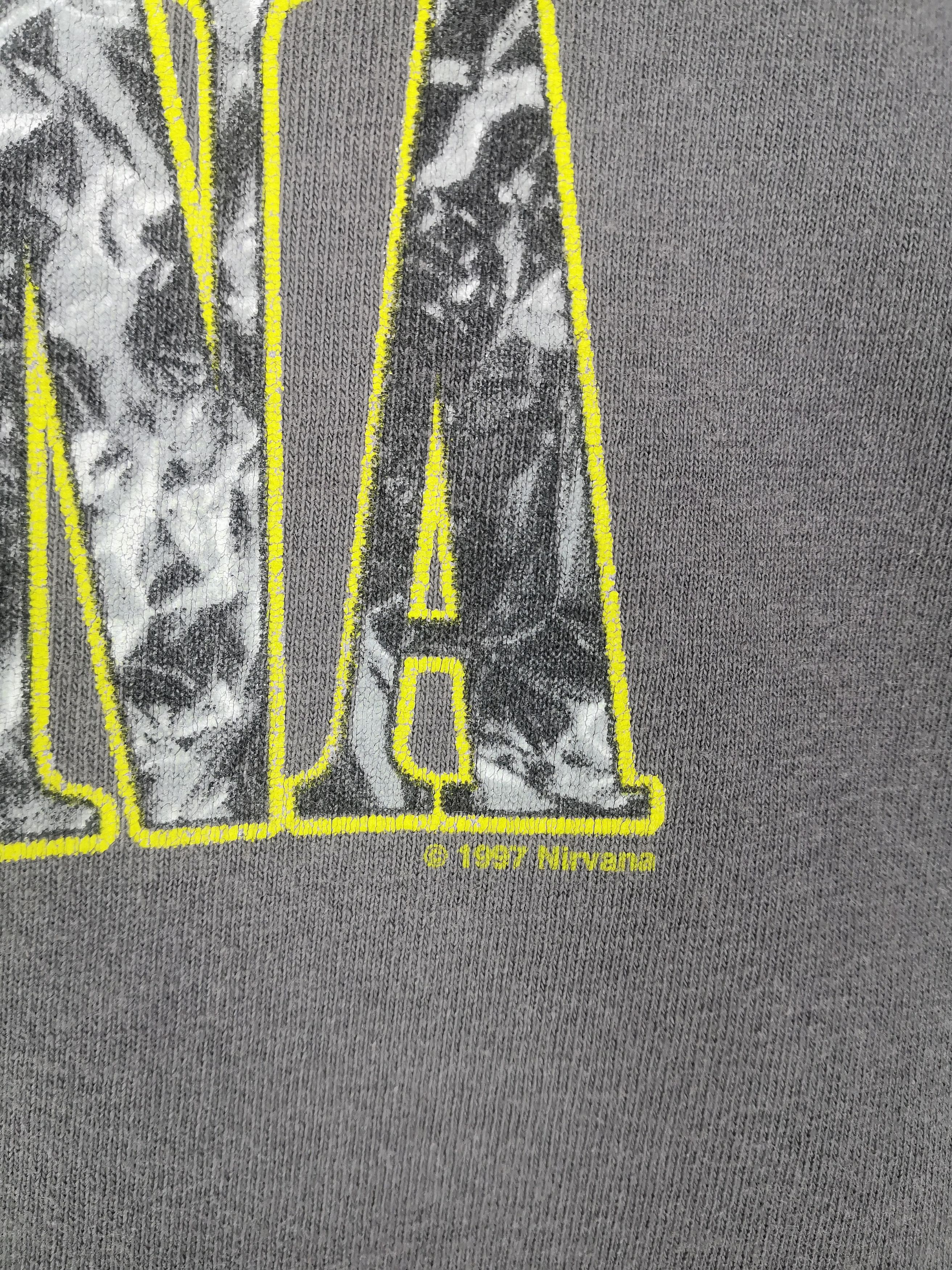 Band Tees Vintage 1997 Nirvana Simley T-Shirt Kurt Cobain Tees Size US L / EU 52-54 / 3 - 2 Thumbnail