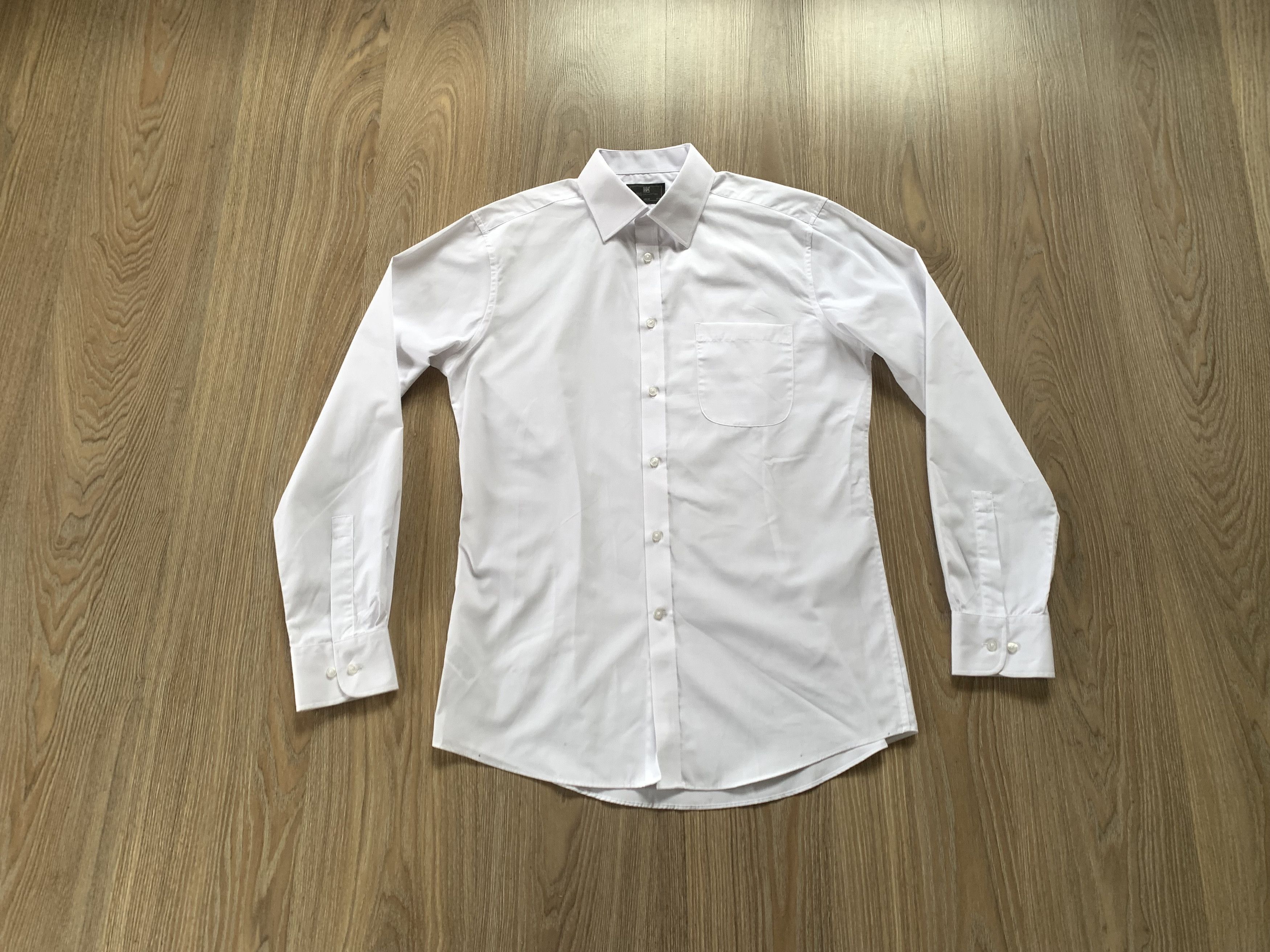Marks & Spencer Marks & Spencer Classic White Button Up Shirt Size US M / EU 48-50 / 2 - 9 Thumbnail