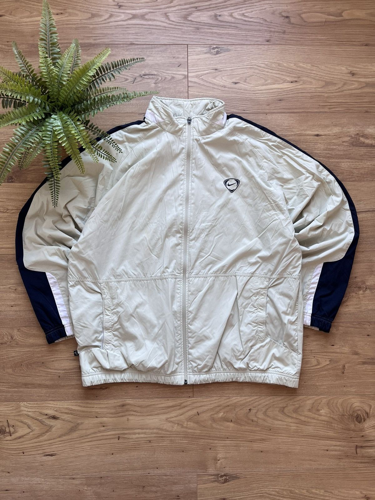 Nike 90’s NIKE TEAM VINTAGE RETRO TRACK JACKET SWOOSH LOGO Y2K Size US XL / EU 56 / 4 - 1 Thumbnail