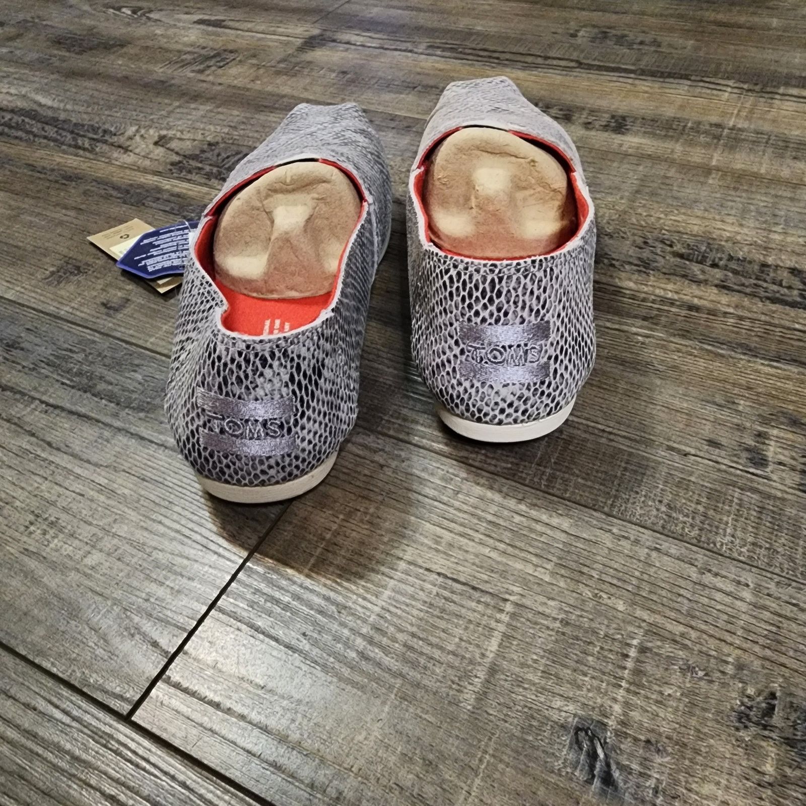 Toms Toms sz 7 Cobblestone Snake Printed Suede Alpargata NIB Shlf Size US 7 / IT 37 - 9 Thumbnail