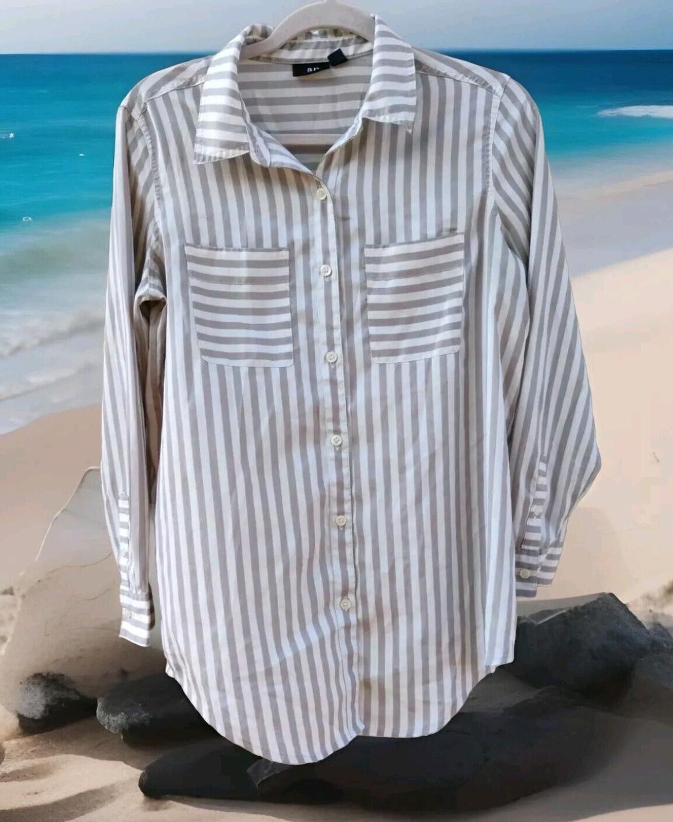Analog A.N.A. Womens Blouse Size S White Stripe Long Sleeve Button Size S / US 4 / IT 40 - 1 Thumbnail