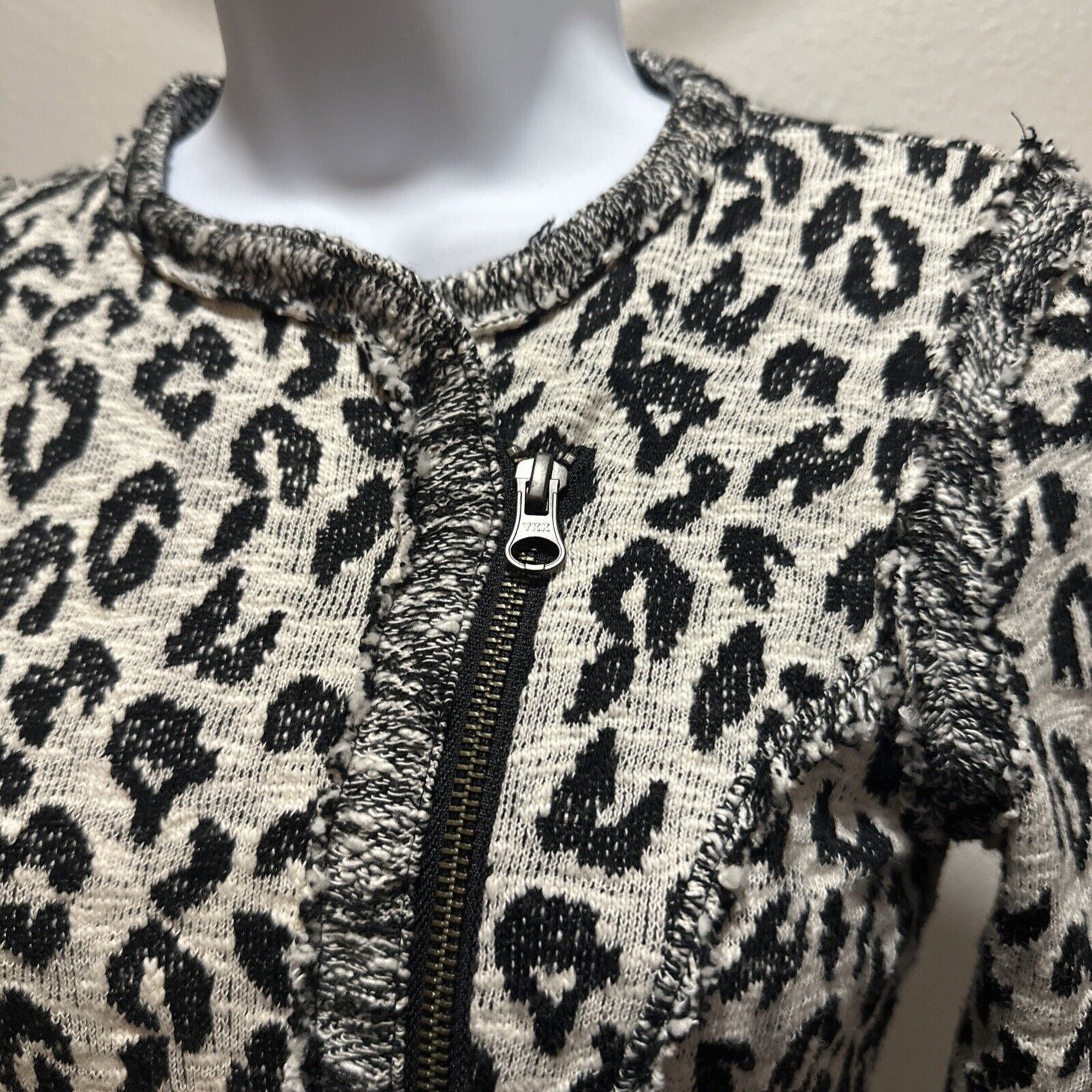 Lucky Brand Lucky Lotus by Lucky Brand Leopard Print Knit Jacket XS Size XS / US 0-2 / IT 36-38 - 2 Thumbnail
