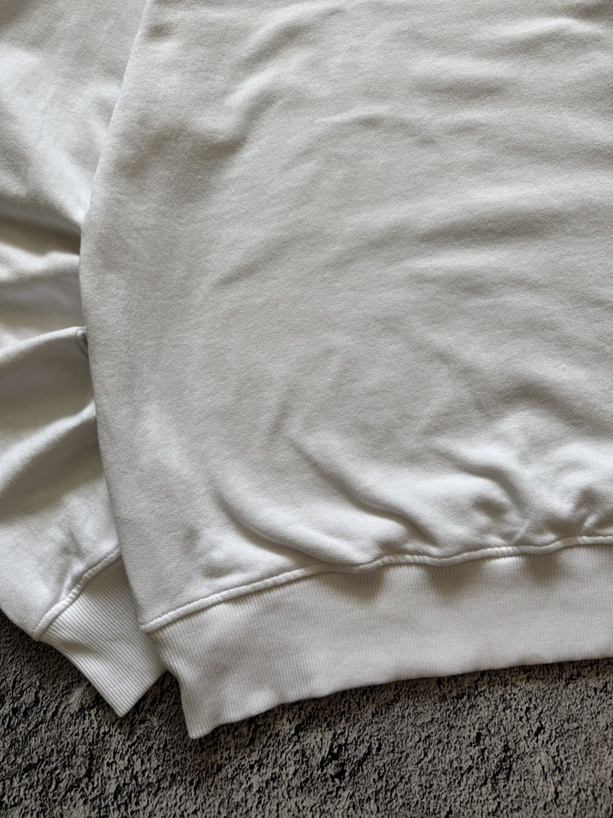 Vivienne Westwood Vivienne Westwood Vintage White Centre Logo Sweatshirt Size US S / EU 44-46 / 1 - 8 Thumbnail