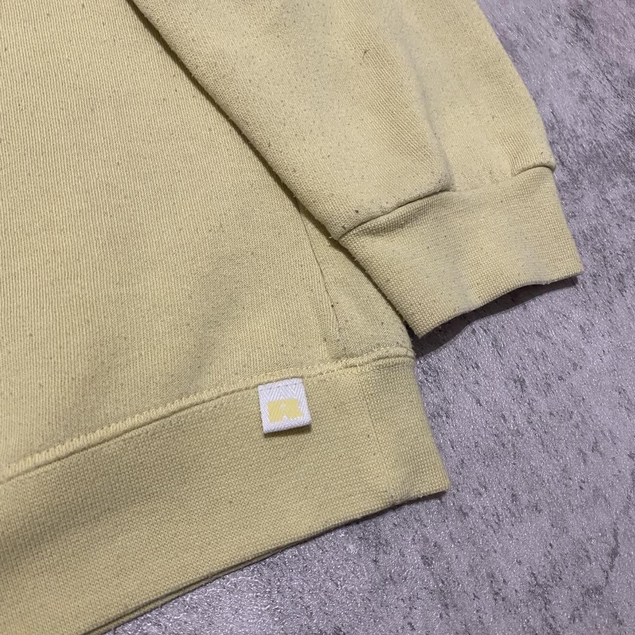 Other Yellow Russell Athletic crewneck sweatshirt athleisure Size US M / EU 48-50 / 2 - 4 Thumbnail