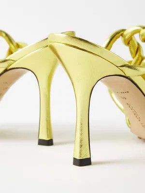 o1bcso1str0924 Stretch Twist Sandal Mules in Gold