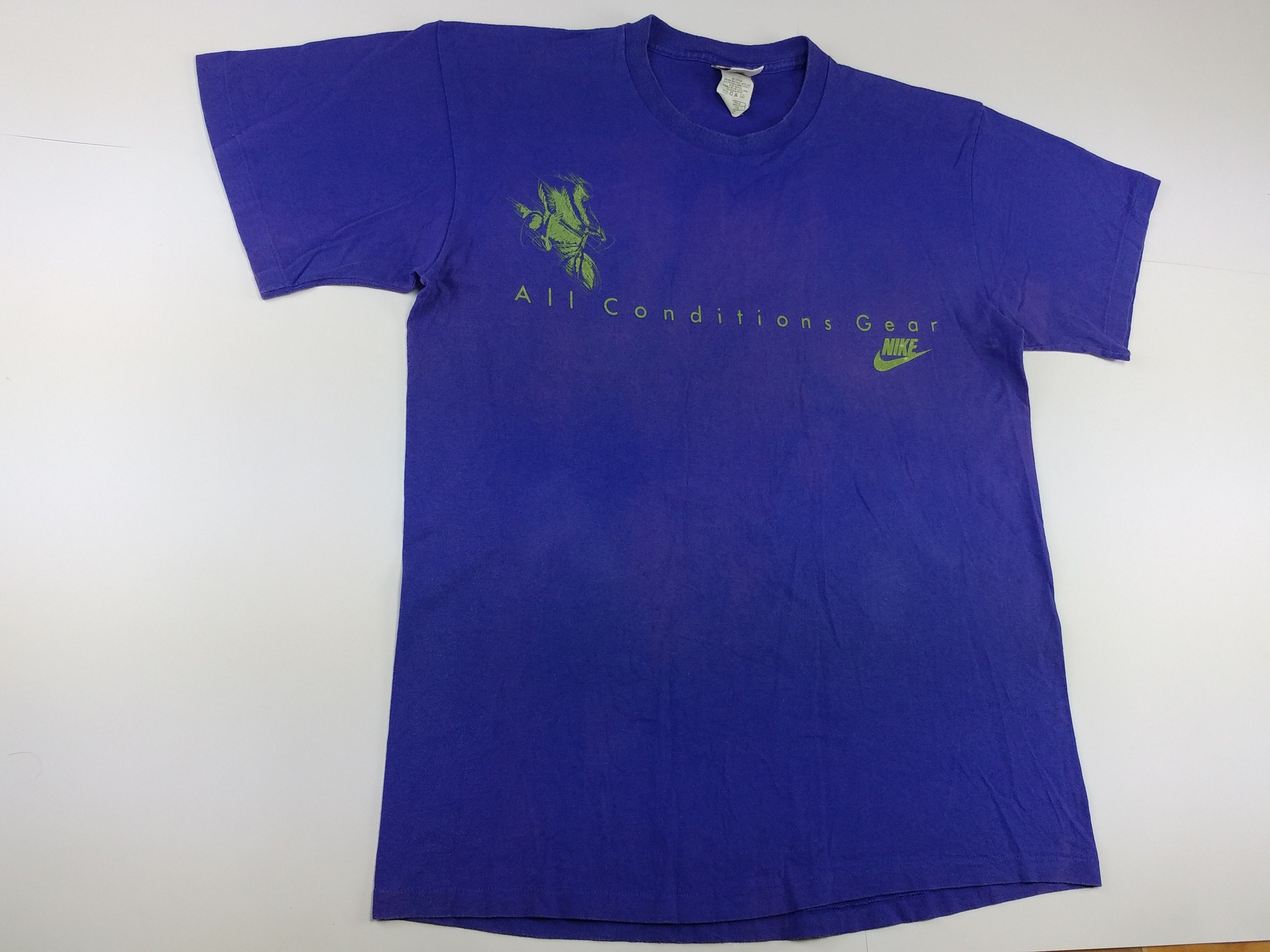 Nike NIKE t-shirt, vintage purple basketball jersey 90s hip hop L Size US L / EU 52-54 / 3 - 7 Thumbnail