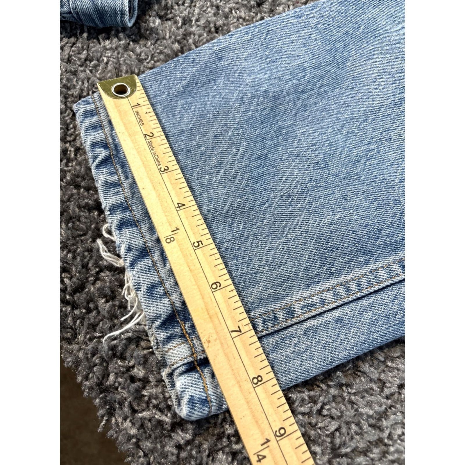Gap VINTAGE Gap Jeans Mens 38x31 Relaxed Baggy Light Wash Distressed Denim Work 90s Boys? Size US 38 / EU 54 - 3 Thumbnail
