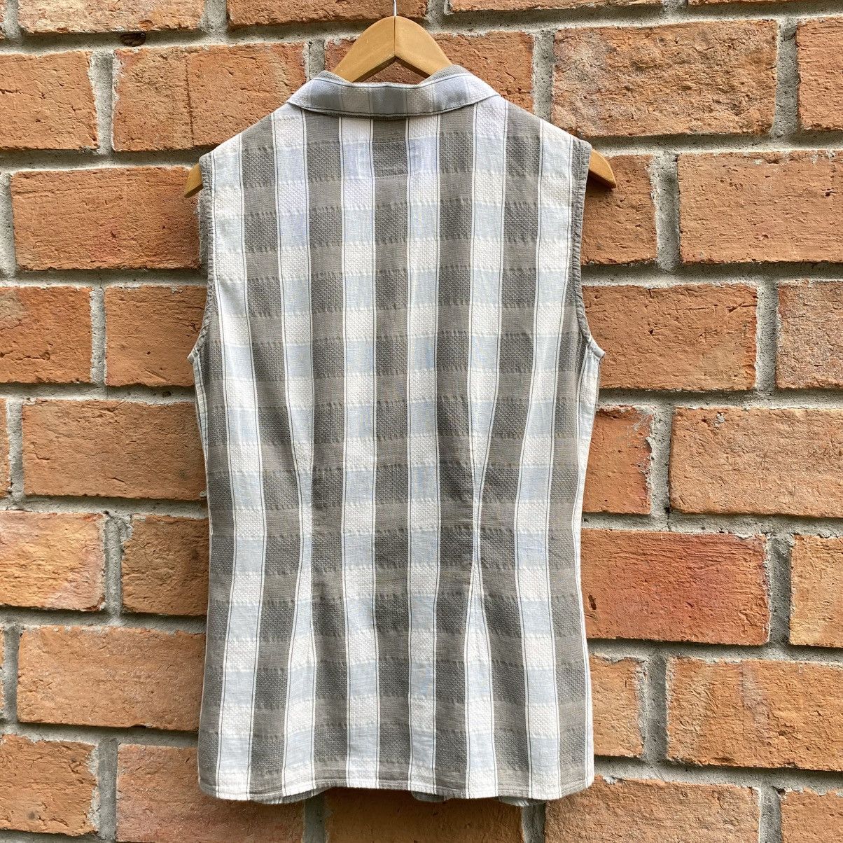Armani ARMANI JEANS Sleeveless Check Shirt Size M / US 6-8 / IT 42-44 - 4 Thumbnail