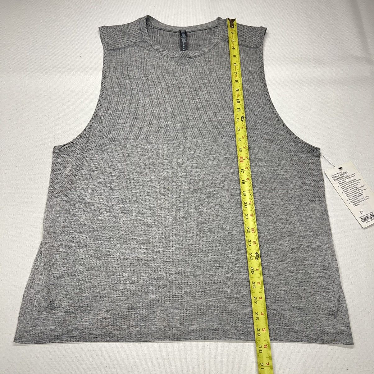 Lululemon LuluLemon Metal Vent Tech Sleeveless 2.0 Tee Shirt Tank Top Size US XL / EU 56 / 4 - 17 Thumbnail