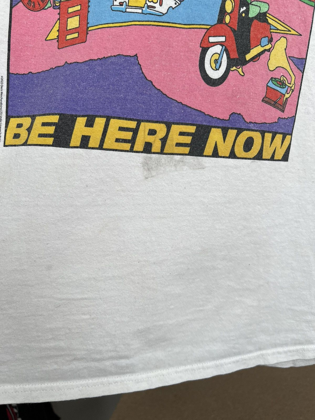 Band Tees Vintage 2022 Oasis Be Here Now Britpop White T-shirt Size US XL / EU 56 / 4 - 8 Thumbnail