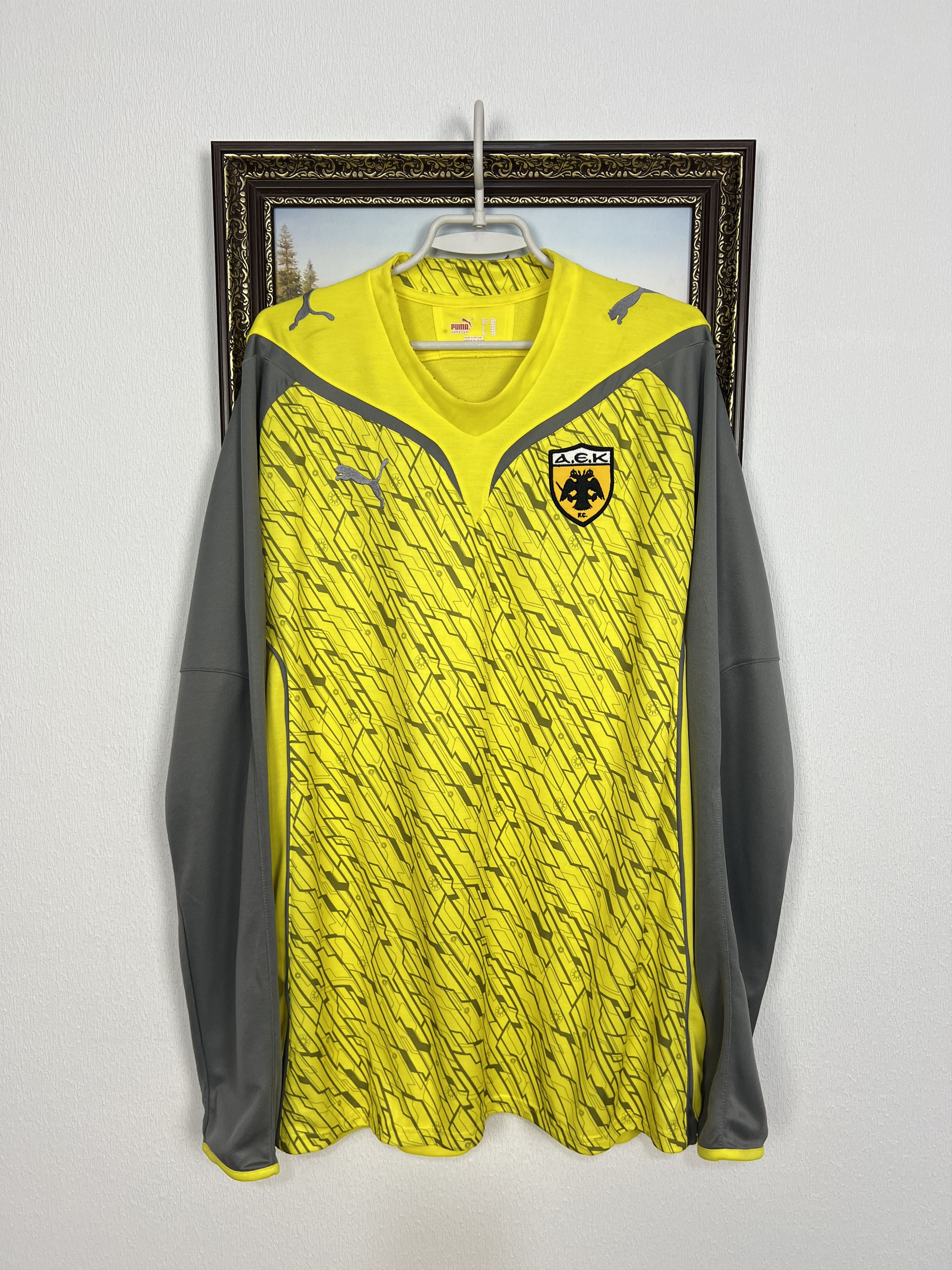 Puma AEK Athens Goalkeeper football shirt 2011 Soccer Puma Jersey Size US XXL / EU 58 / 5 - 1 Thumbnail