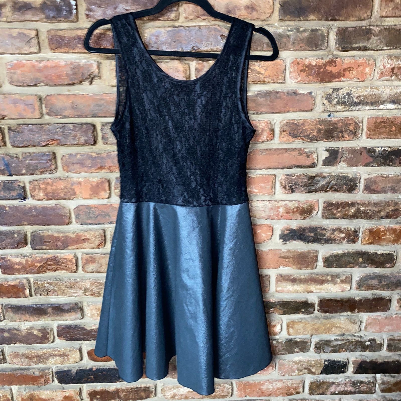 Other Walter Baker Black Lace Metallic Fit & Flare Dress Medium Size M / US 6-8 / IT 42-44 - 1 Thumbnail