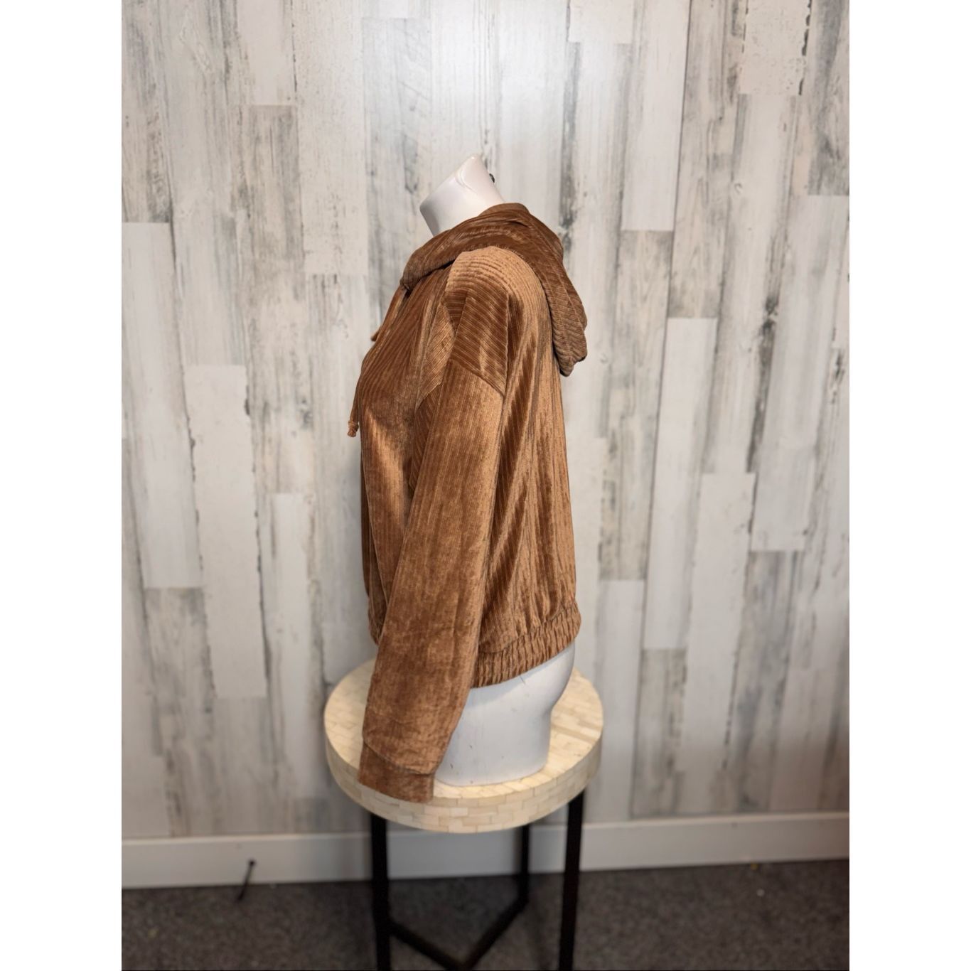Other No Boundaries Tan Velour Hoodie XXL 19 | Cozy Soft Ribbed Pullover | Plus Size Loungewear Size XXL / US 16-18 / IT 52-54 - 2 Thumbnail