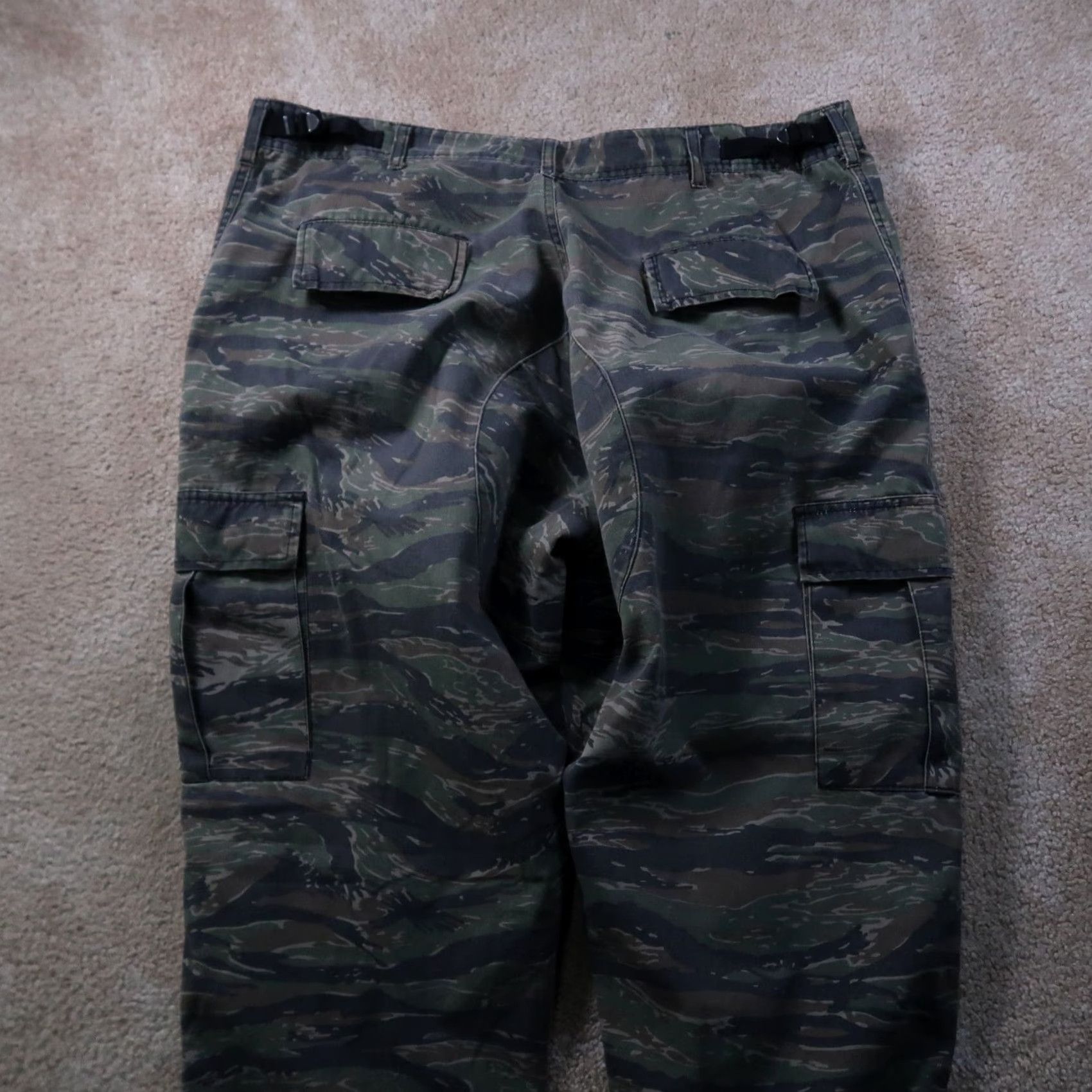 Rothco VINTAGE Rothco Cargo Pants Camouflage Green 42x31 XL 90s Army USA Mens Baggy Trousers Size US 42 / EU 58 - 7 Thumbnail
