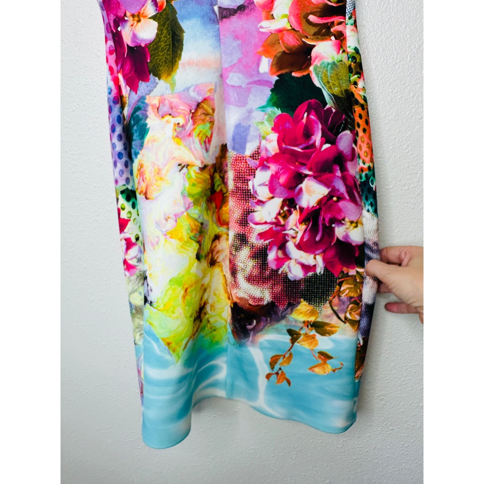 Clover Canyon Clover Canyon Pool Flower MultiColor Aqua Bodycon Dress XS Size XS / US 0-2 / IT 36-38 - 7 Thumbnail
